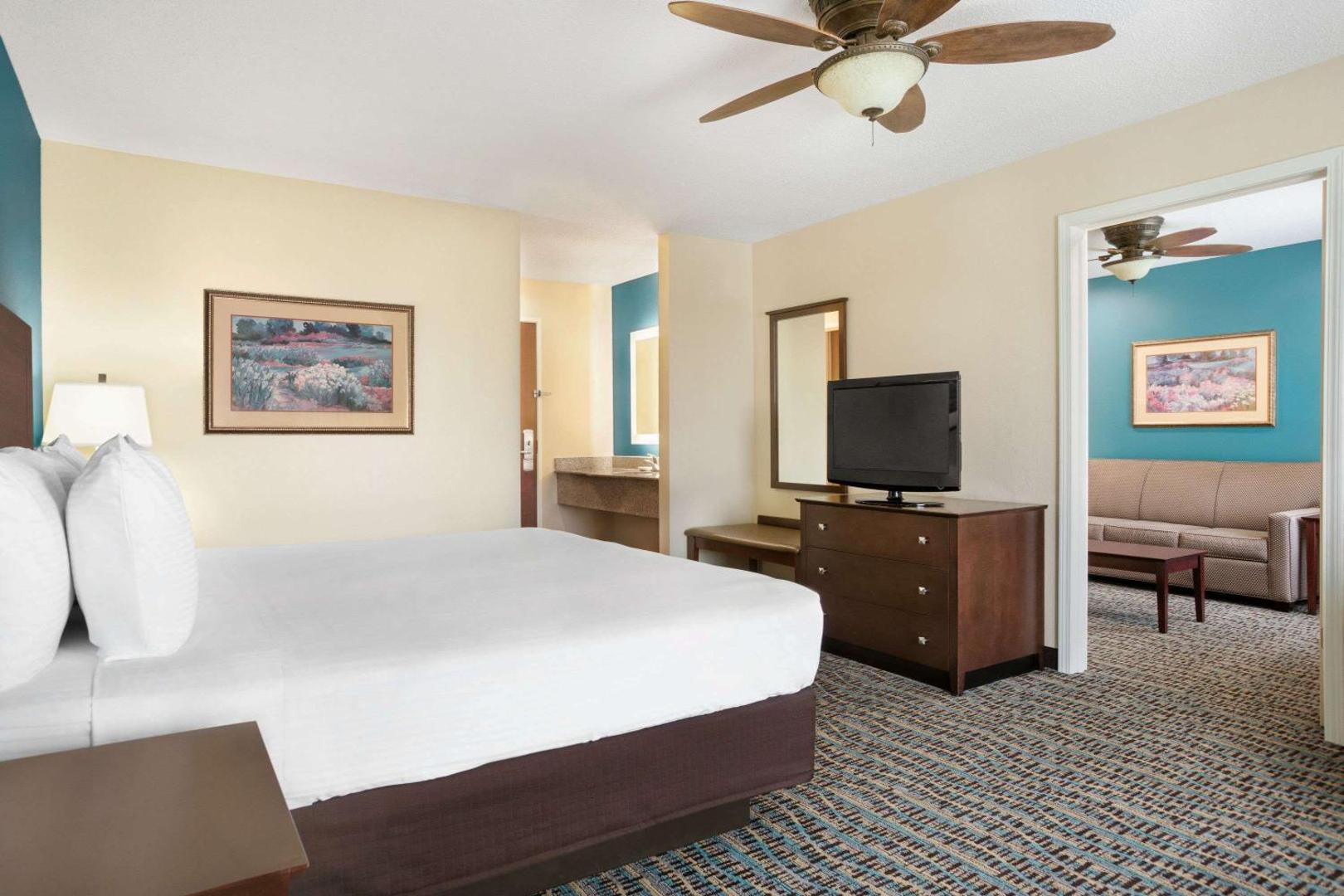 The Spark By Hilton Evansville East