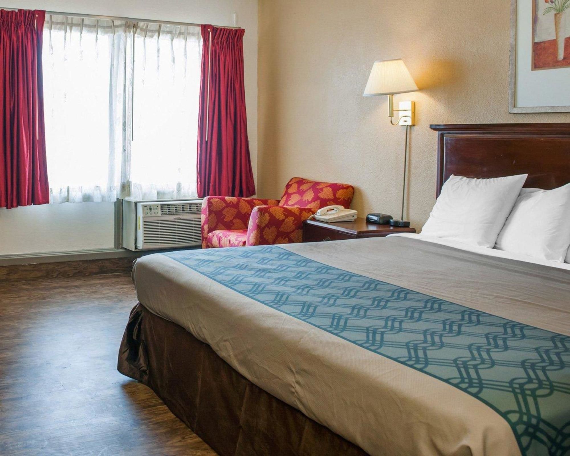 Econo Lodge Evansville