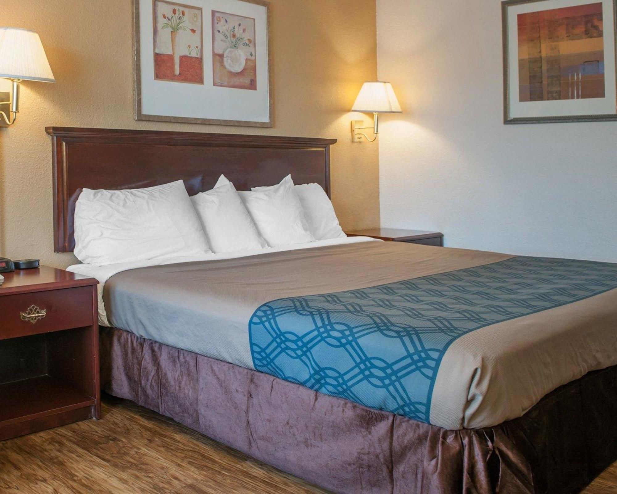 Econo Lodge Evansville