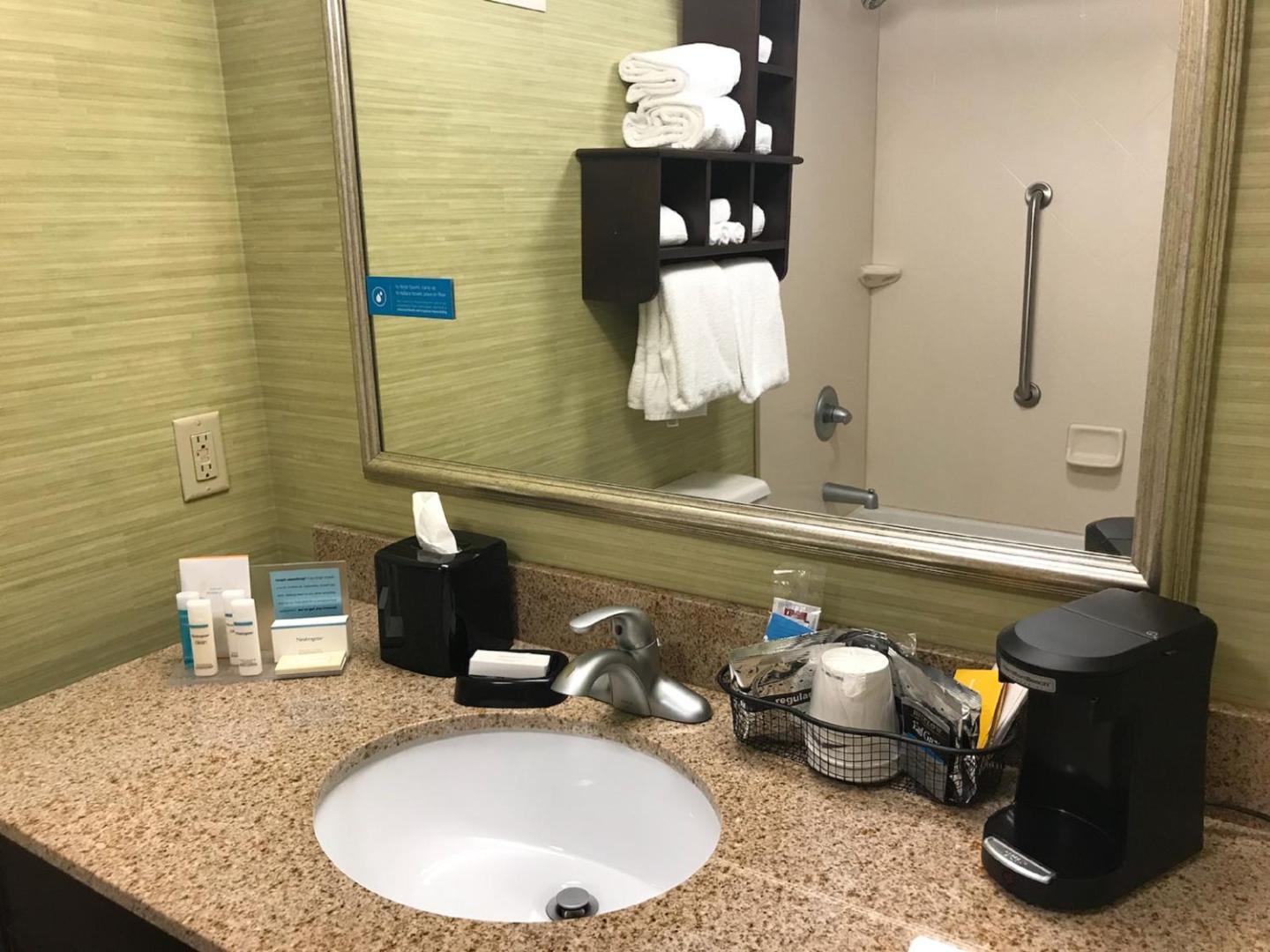 Hampton Inn Evansville/Airport