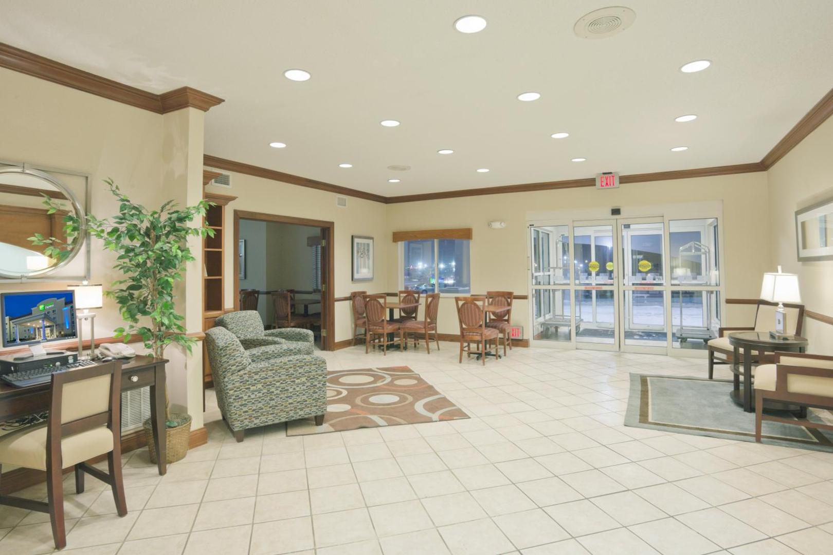 Holiday Inn Express Evansville - West