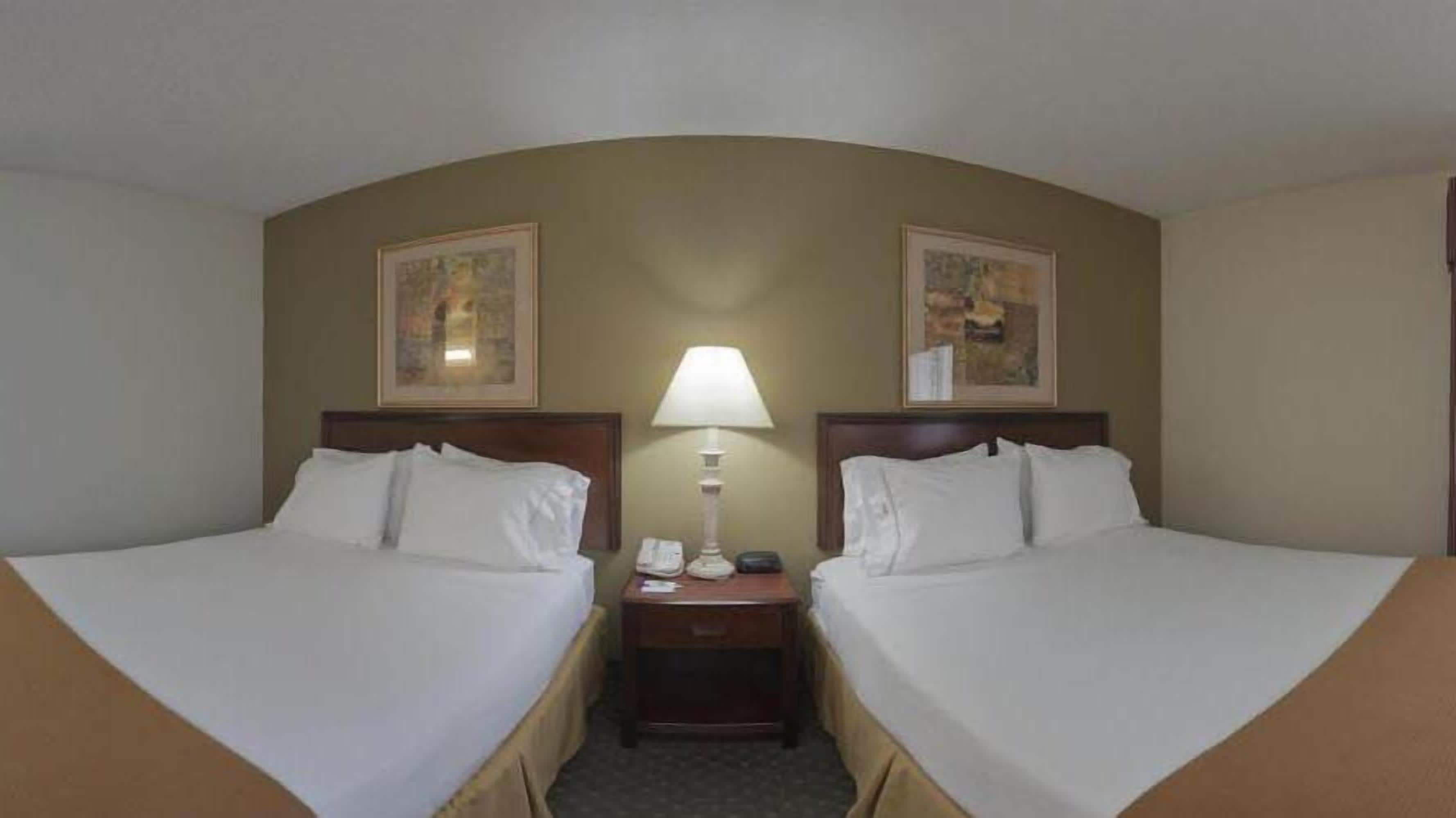 Holiday Inn Express Evansville - West