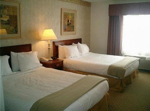 Holiday Inn Express Evansville - West