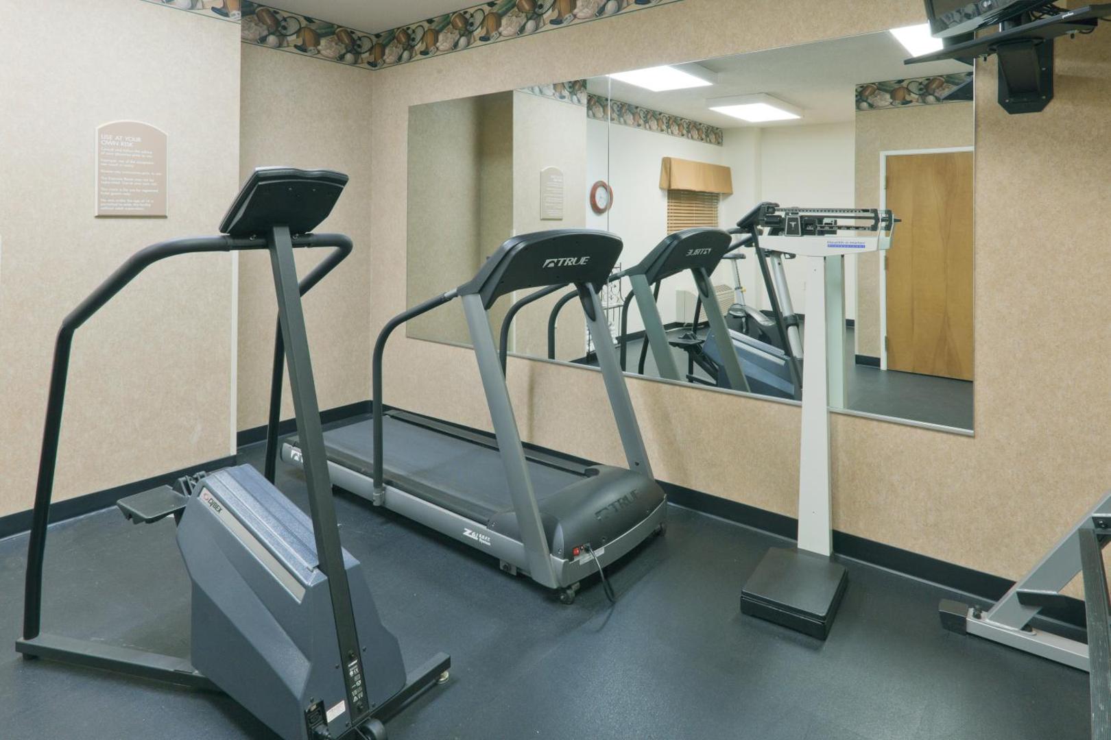 Holiday Inn Express Evansville - West