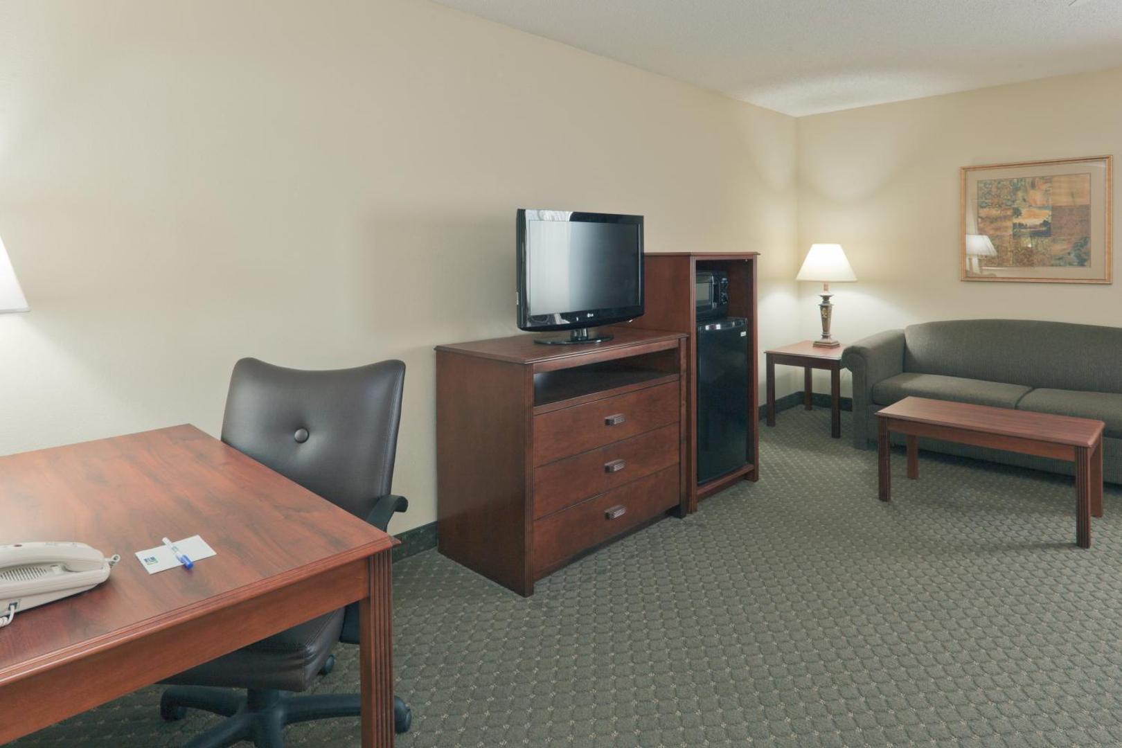 Holiday Inn Express Evansville - West