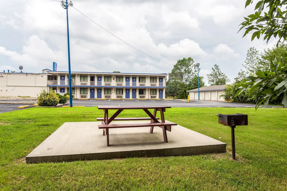 Motel 41 - Evansville IN