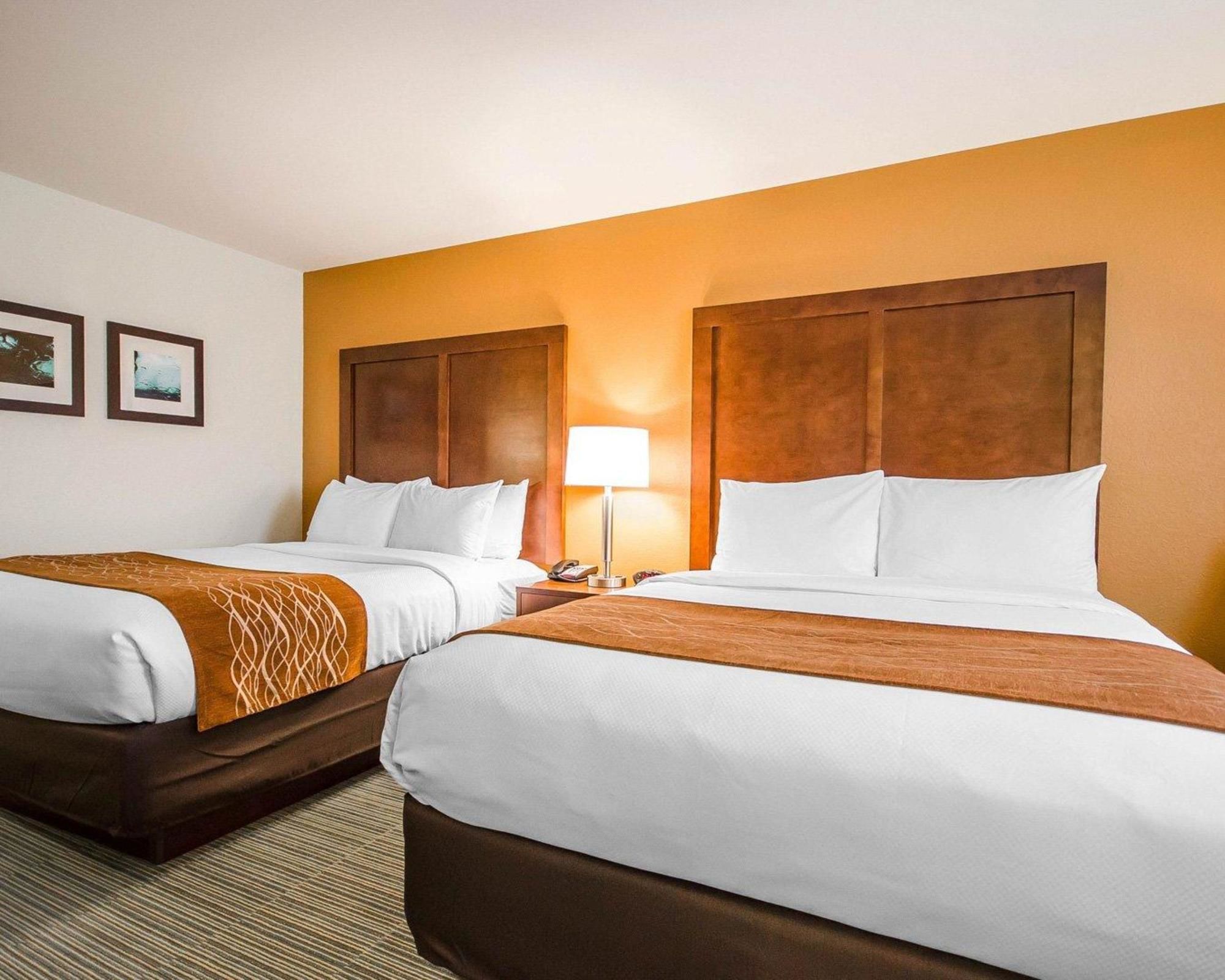 Red Roof Inn & Suites Ferdinand