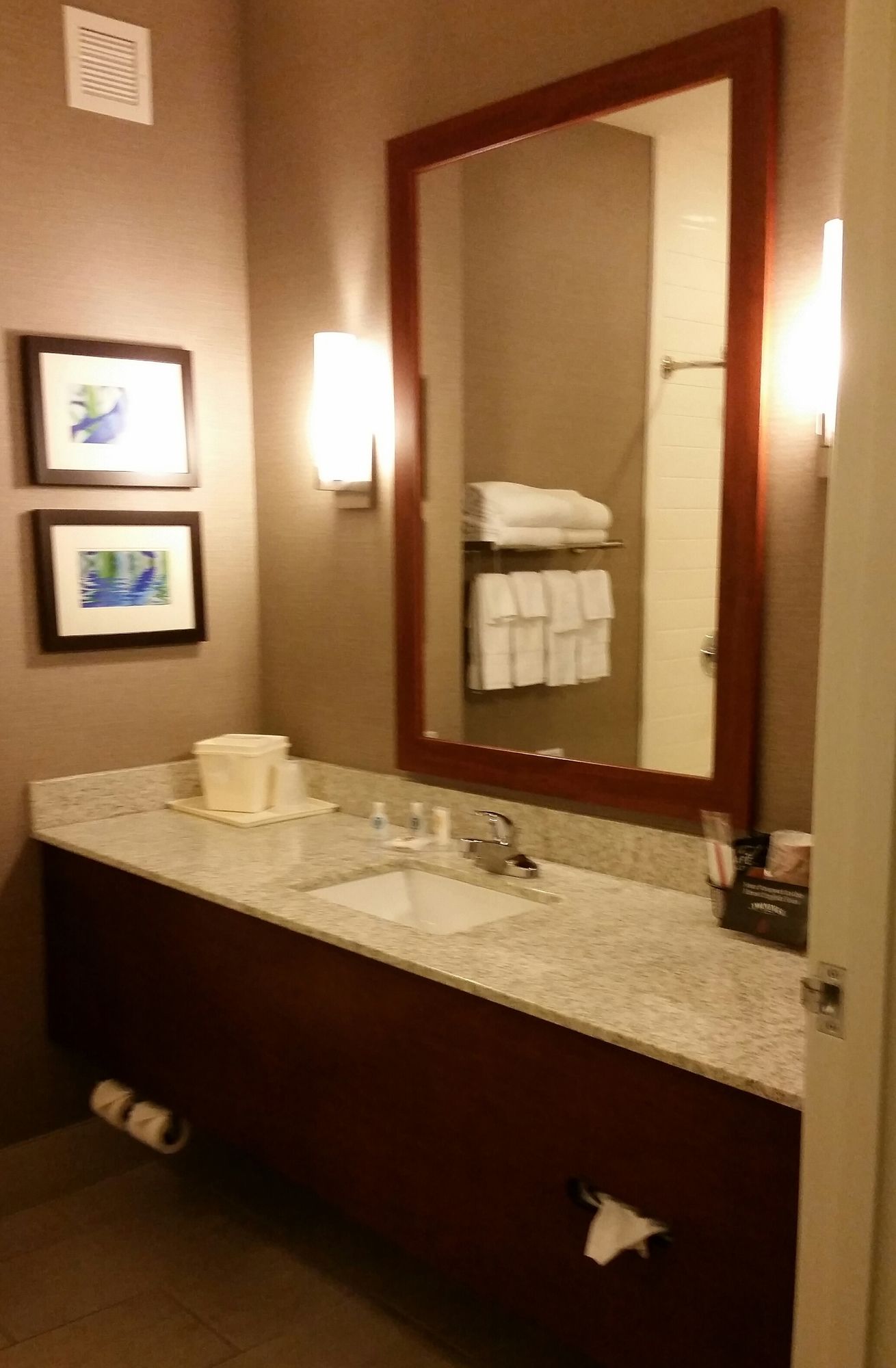 Red Roof Inn & Suites Ferdinand