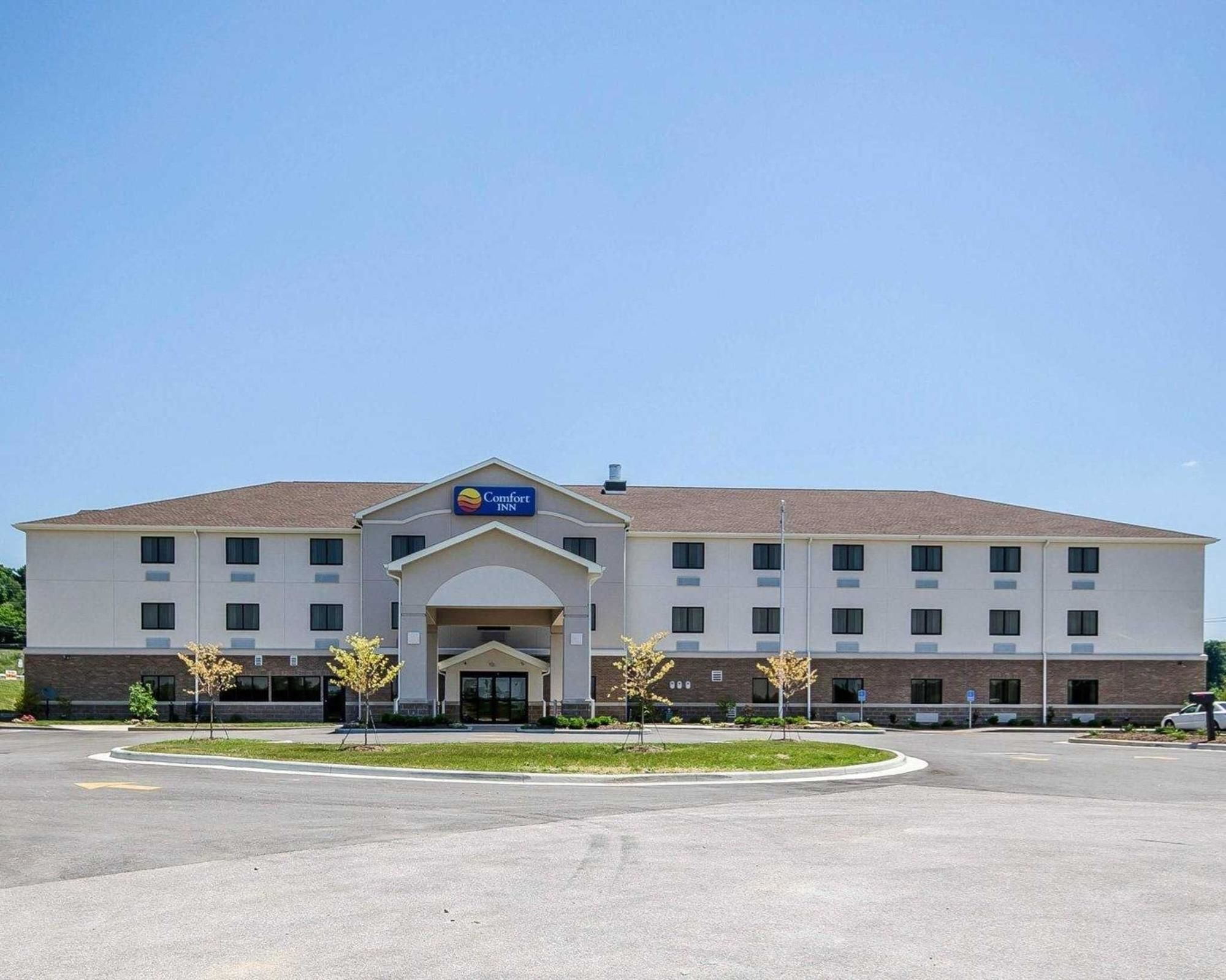 Red Roof Inn & Suites Ferdinand