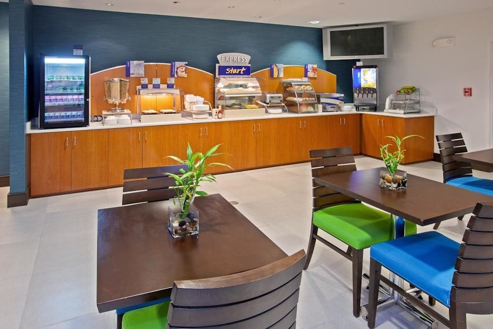 Holiday Inn Express Indianapolis - Fishers