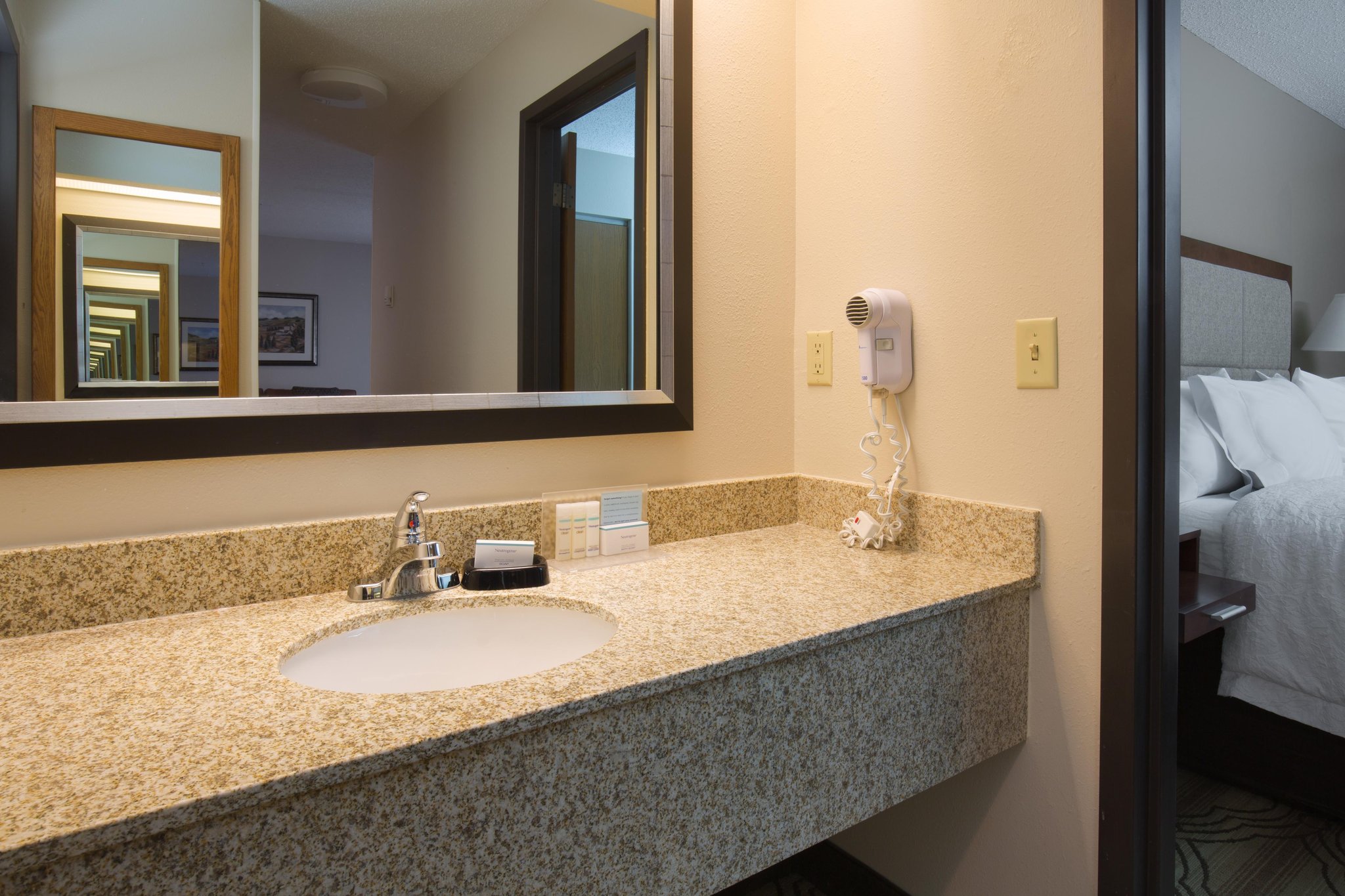 Hampton Inn & Suites Ft. Wayne North