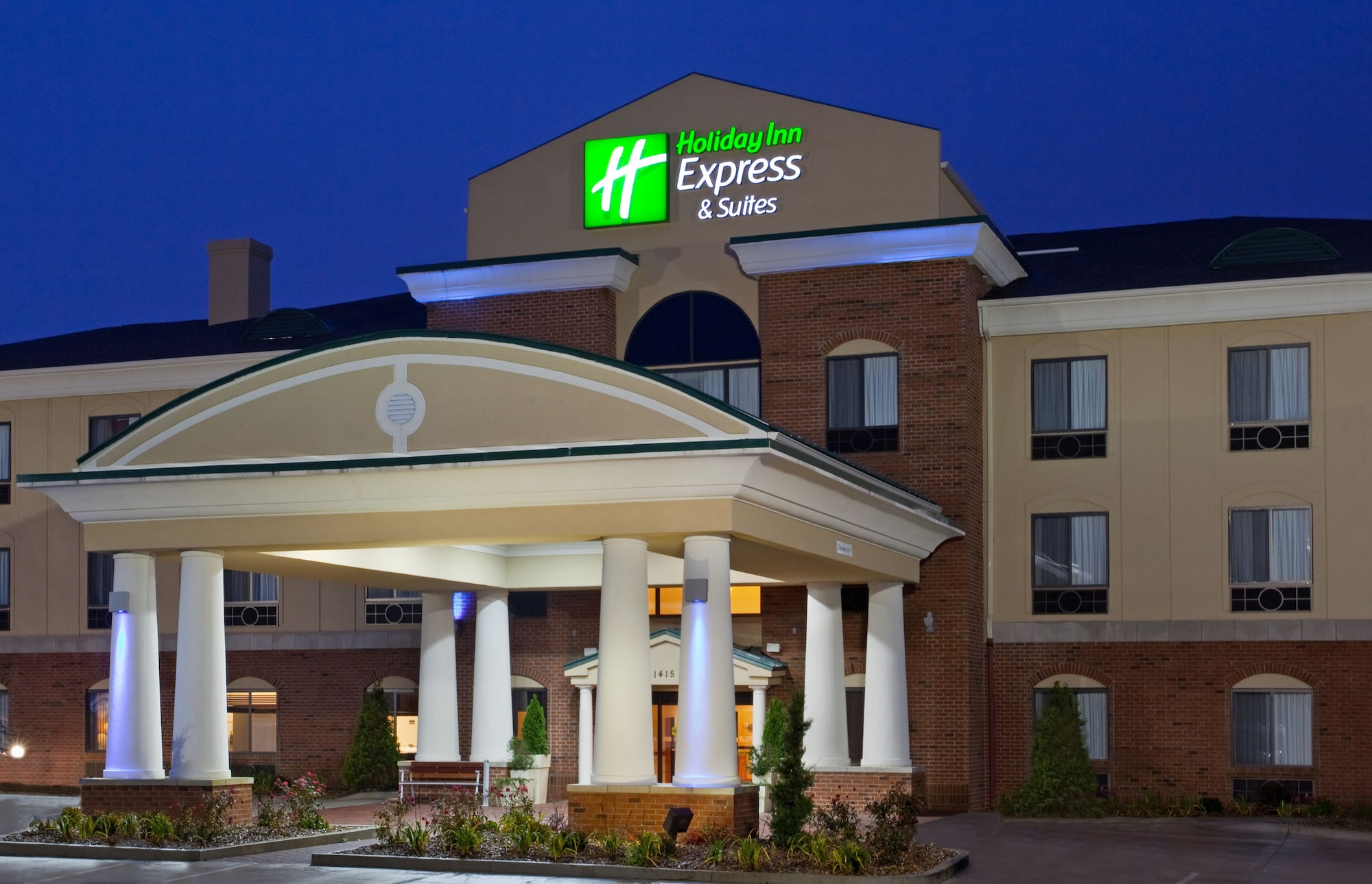Holiday Inn Express Hotel & Suites Goshen