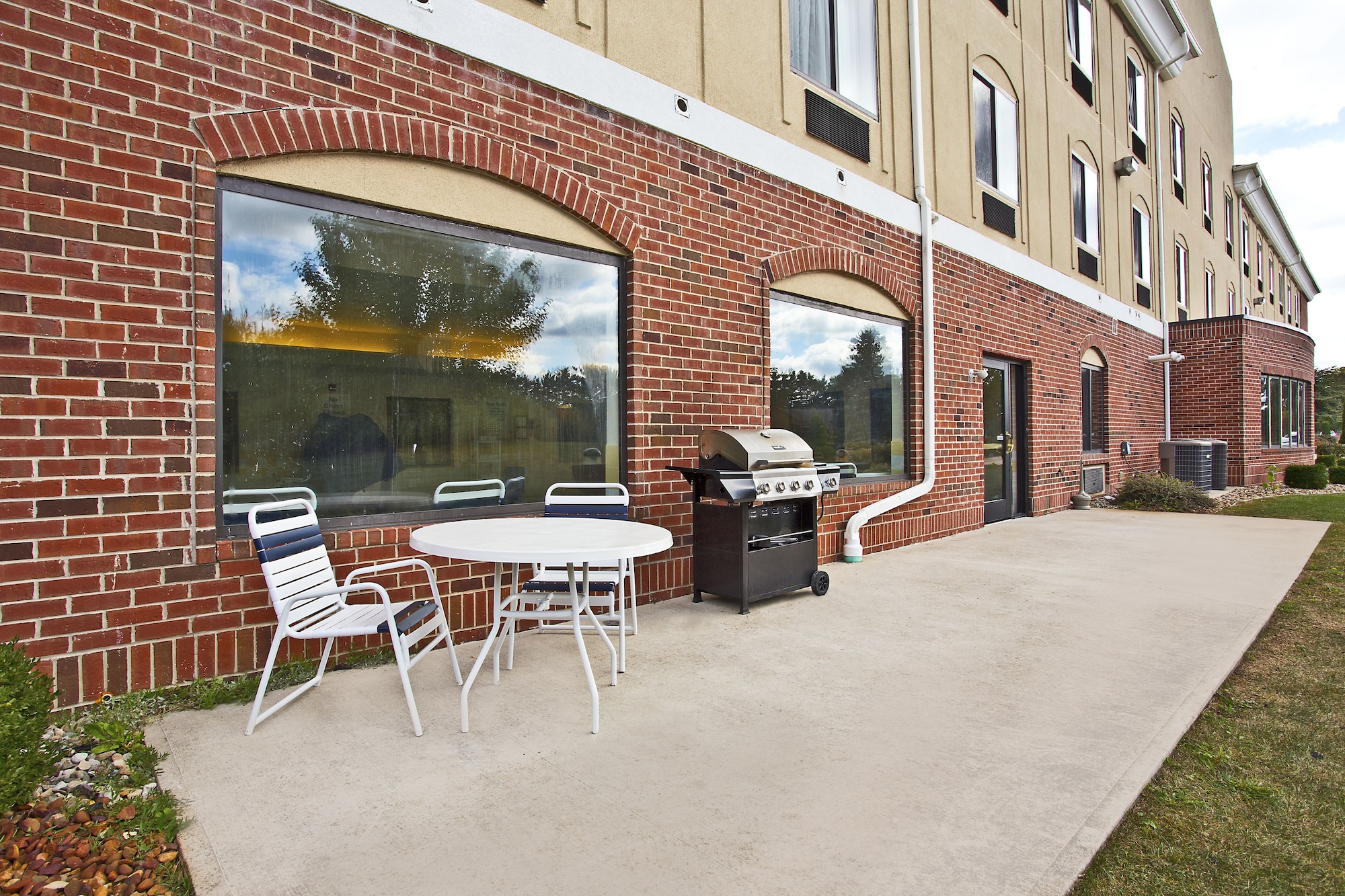 Holiday Inn Express Hotel & Suites Goshen