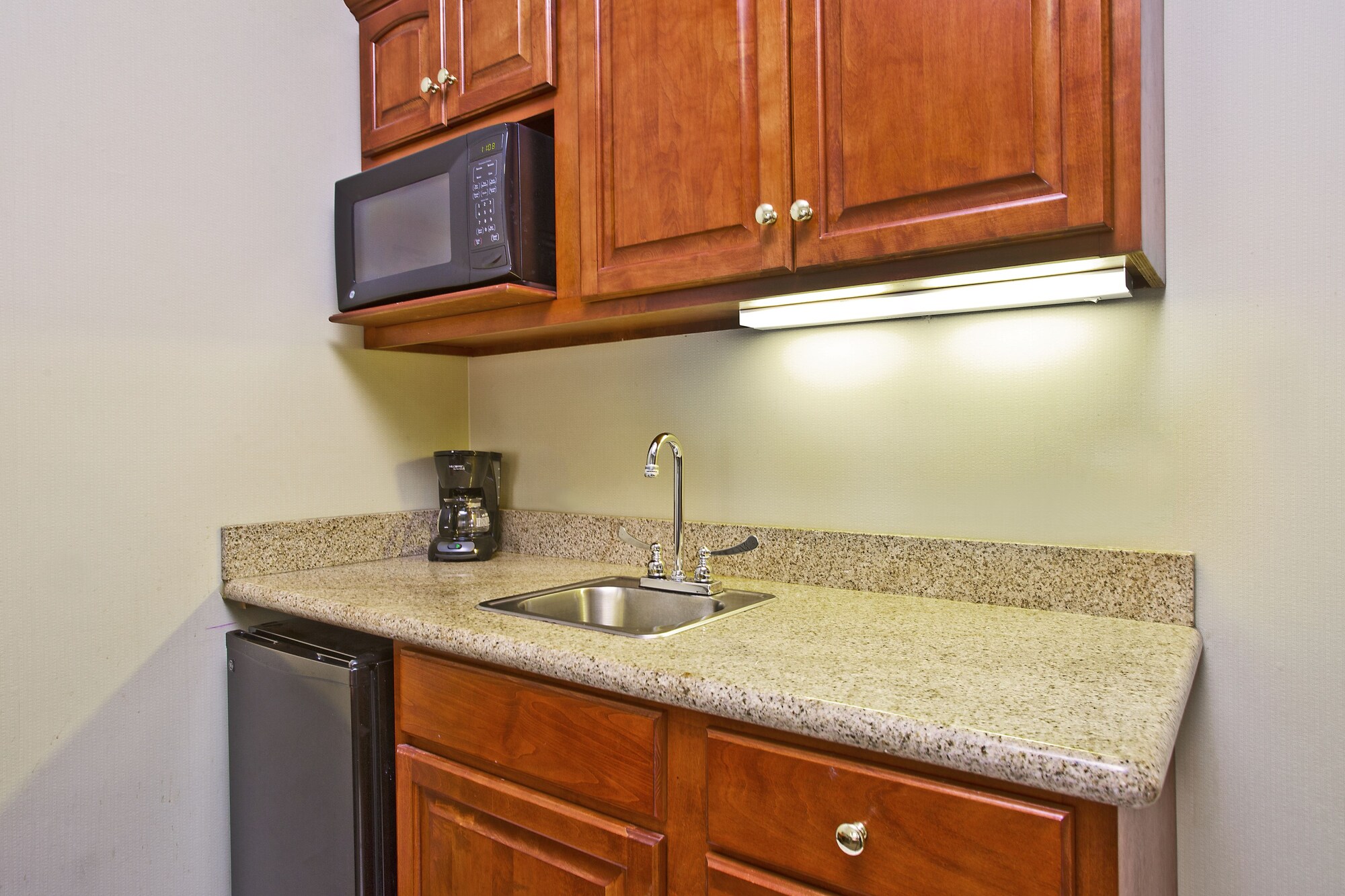 Holiday Inn Express Hotel & Suites Goshen