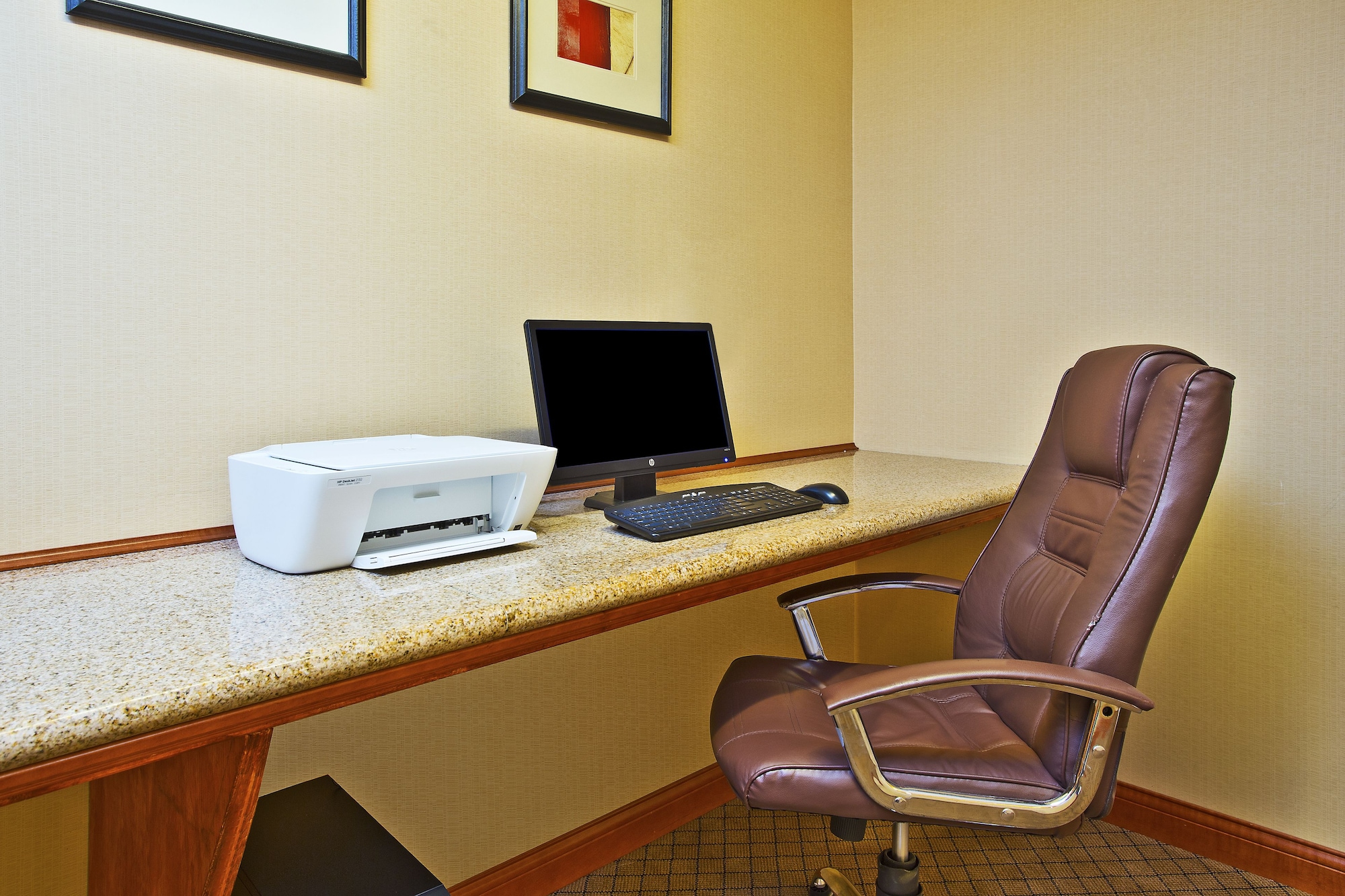 Holiday Inn Express Hotel & Suites Goshen