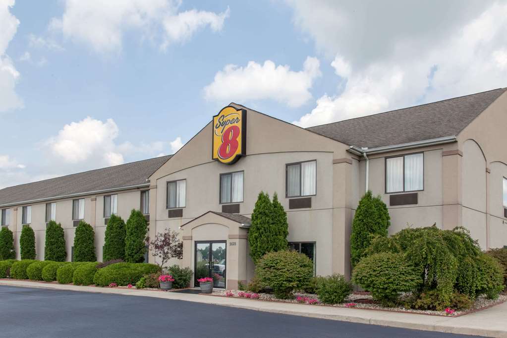Super 8 by Wyndham Goshen