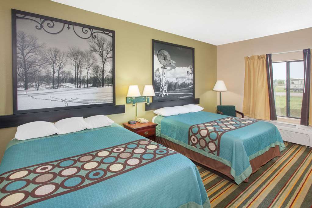 Super 8 by Wyndham Goshen