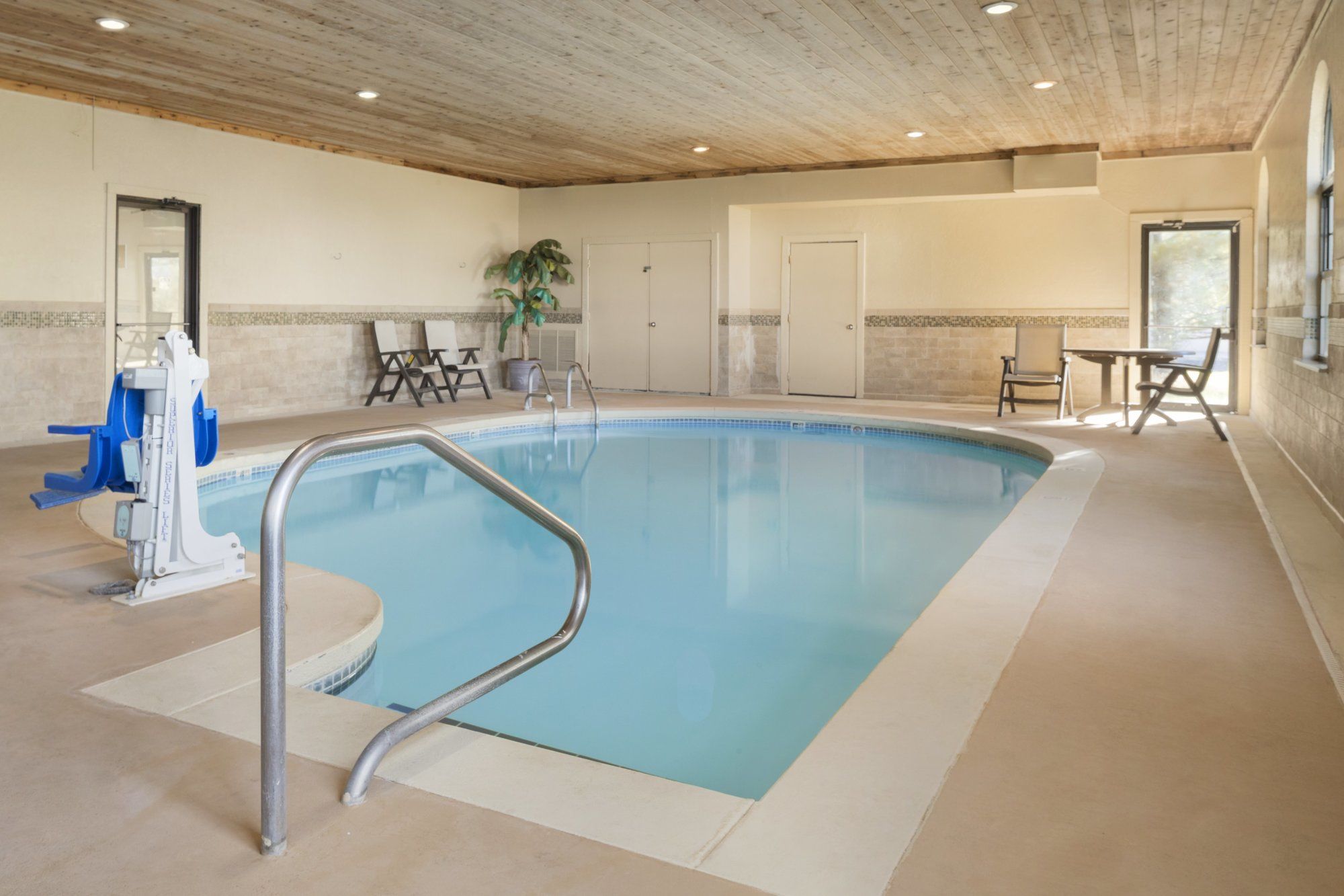 Country Inn & Suites by Radisson, Greenfield, IN