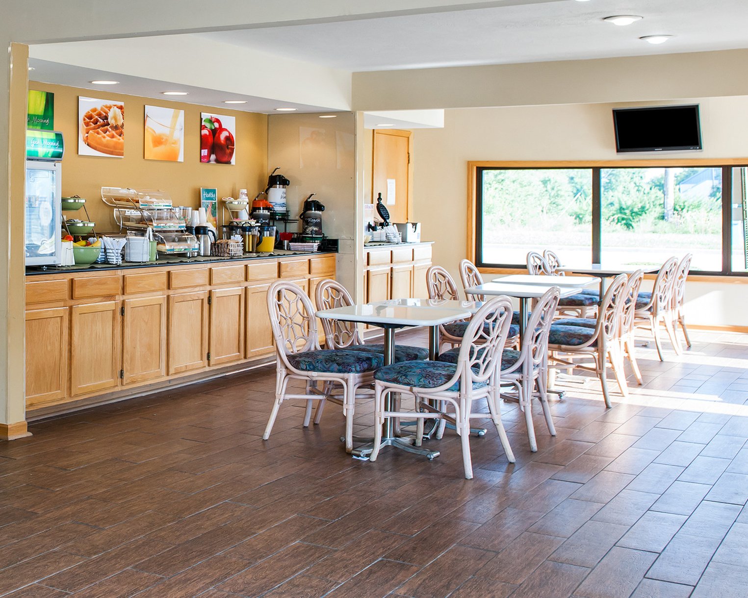Quality Inn & Suites Greensburg I-74