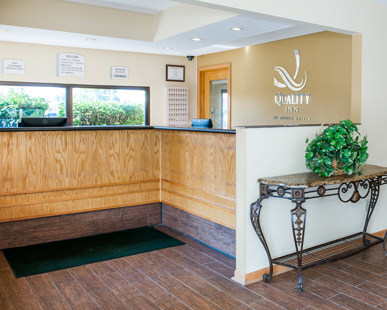 Quality Inn & Suites Greensburg I-74