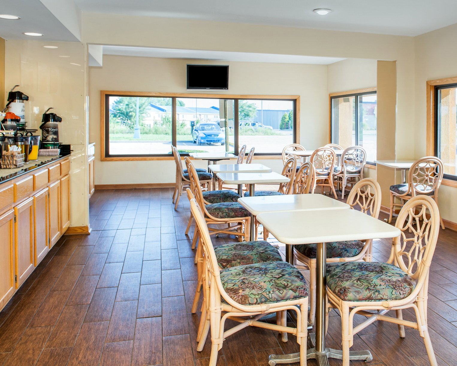Quality Inn & Suites Greensburg I-74