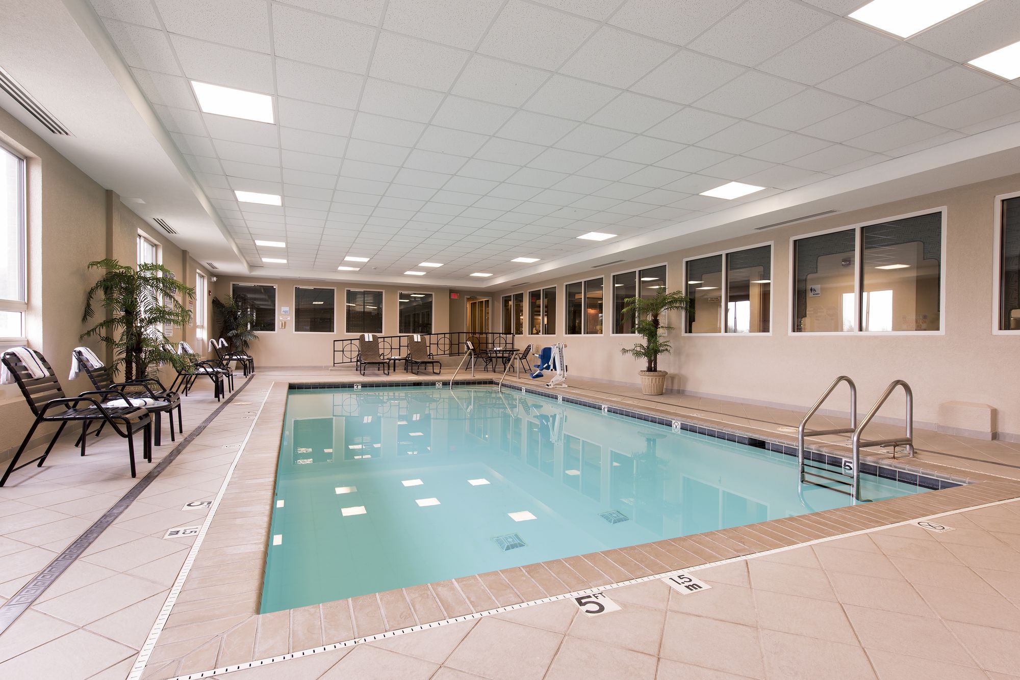 Holiday Inn Express Hotel & Suites Greenwood