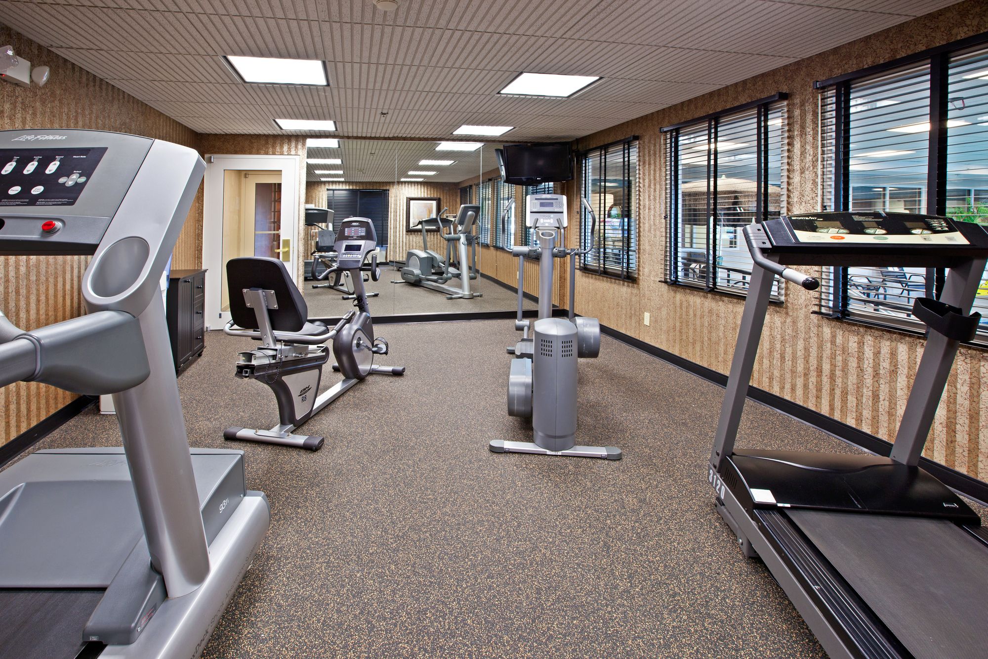 Holiday Inn Express Hotel & Suites Greenwood