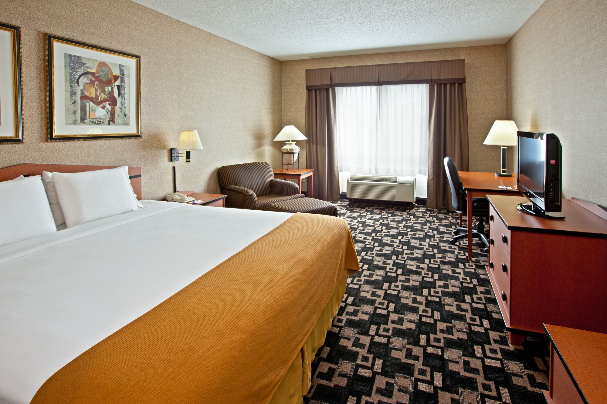 Holiday Inn Express Hotel & Suites Greenwood