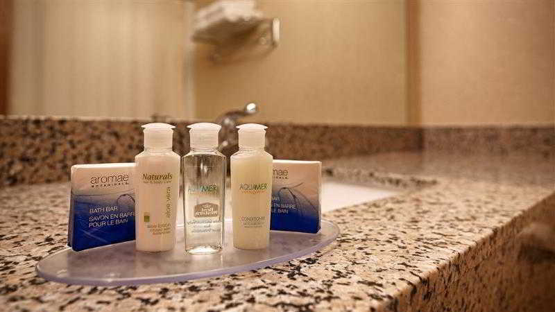 Best Western Plus Howe Inn