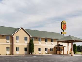 Super 8 by Wyndham Huntington