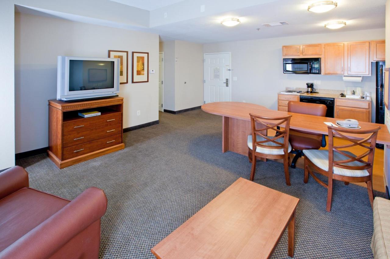 Candlewood Suites Indianapolis Downtown Medical District