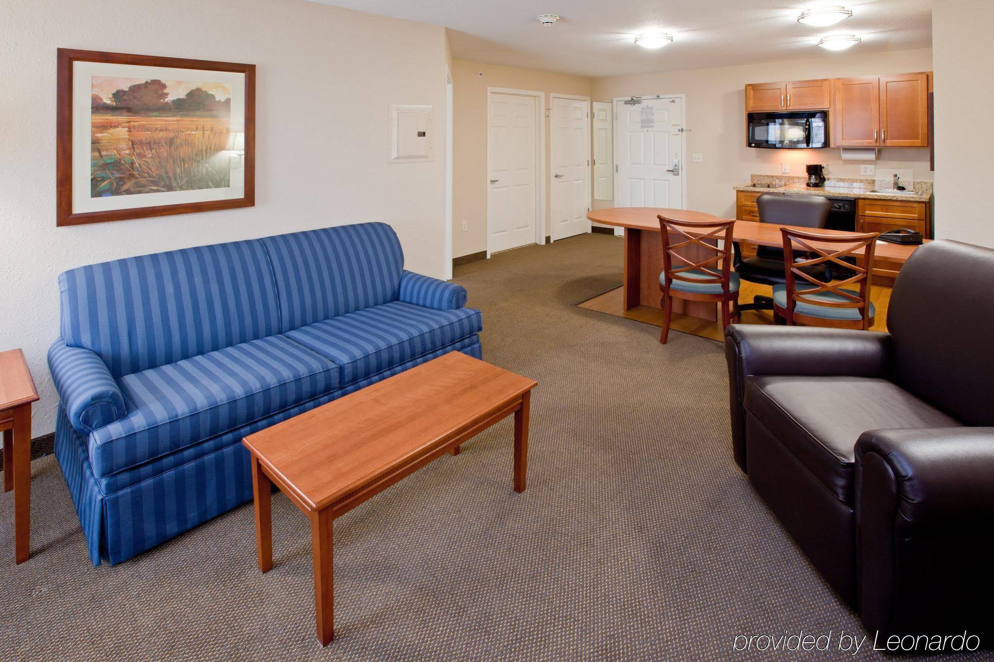 Candlewood Suites INDIANAPOLIS EAST