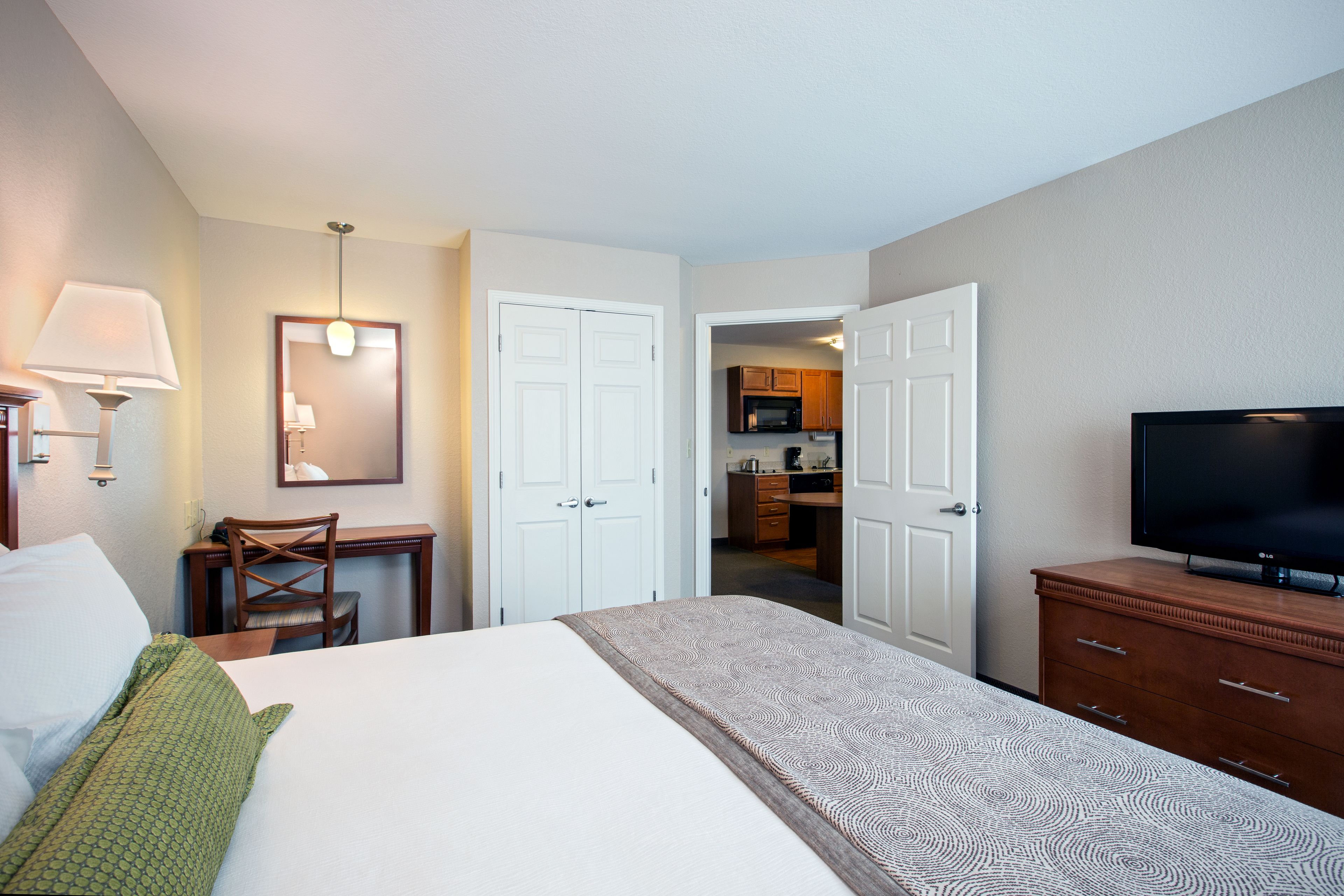 Candlewood Suites Indianapolis Northwest