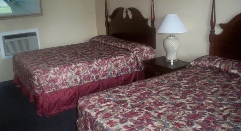 Catalina Airport Motel