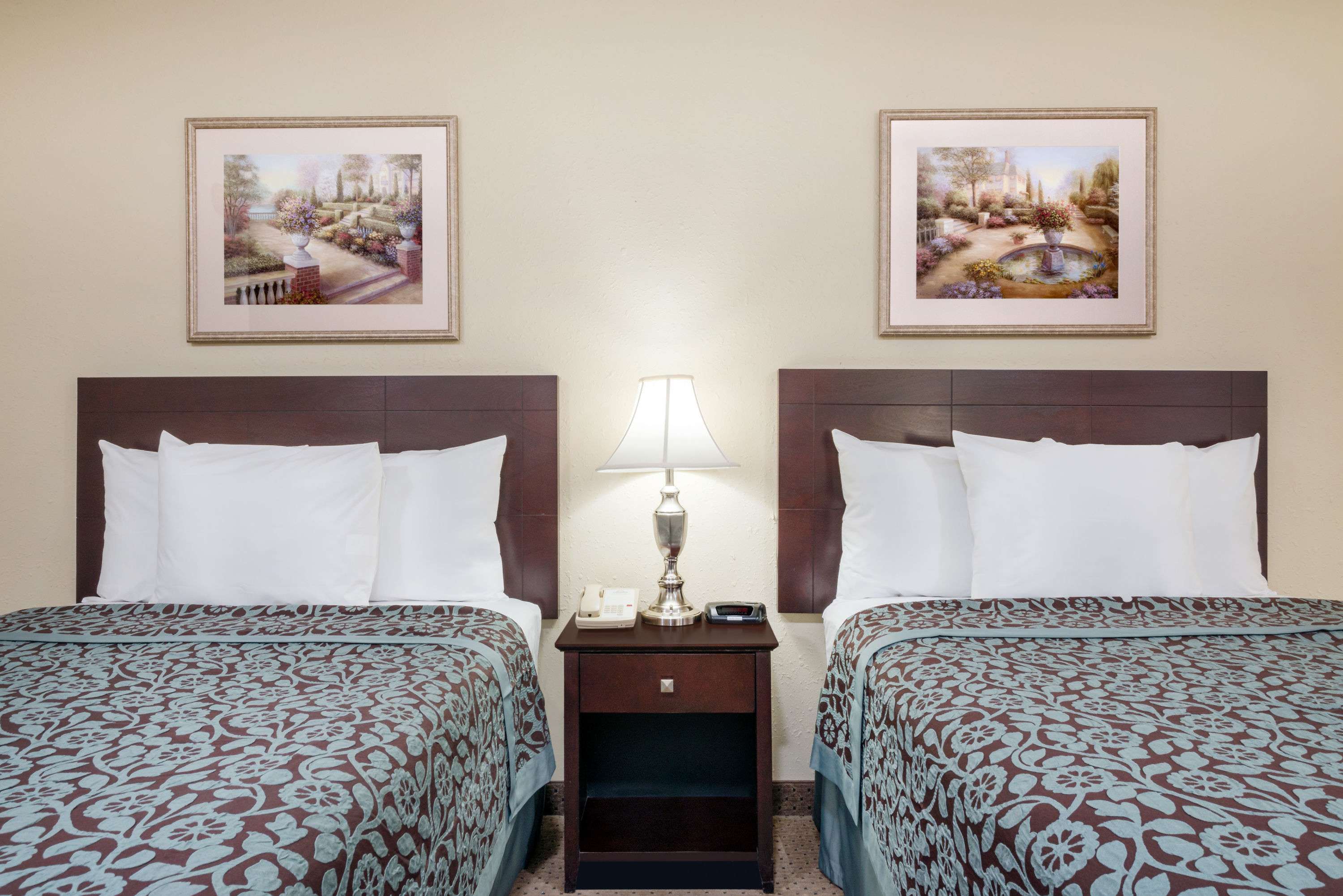 Days Inn by Wyndham Indianapolis Northeast
