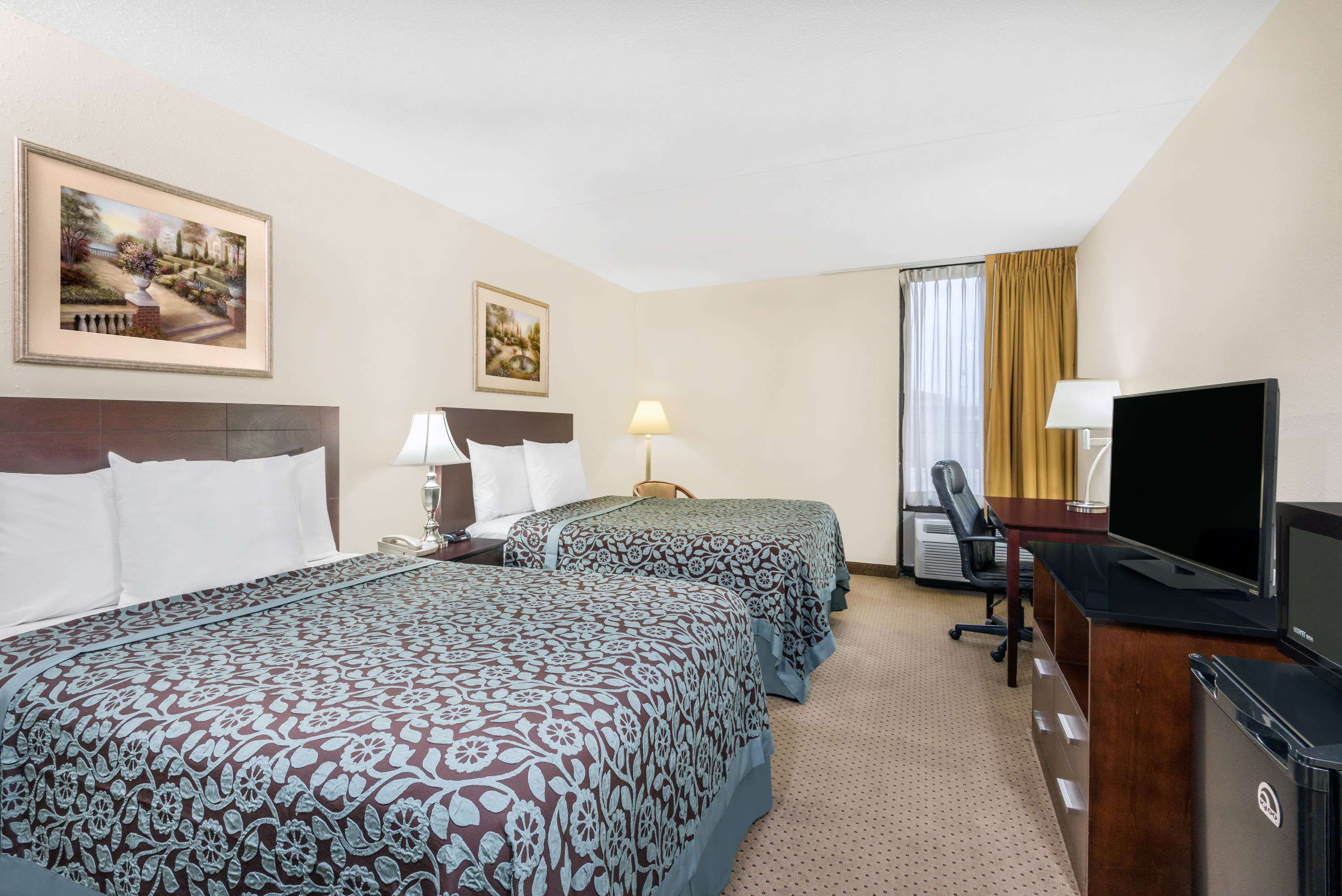 Days Inn by Wyndham Indianapolis Northeast
