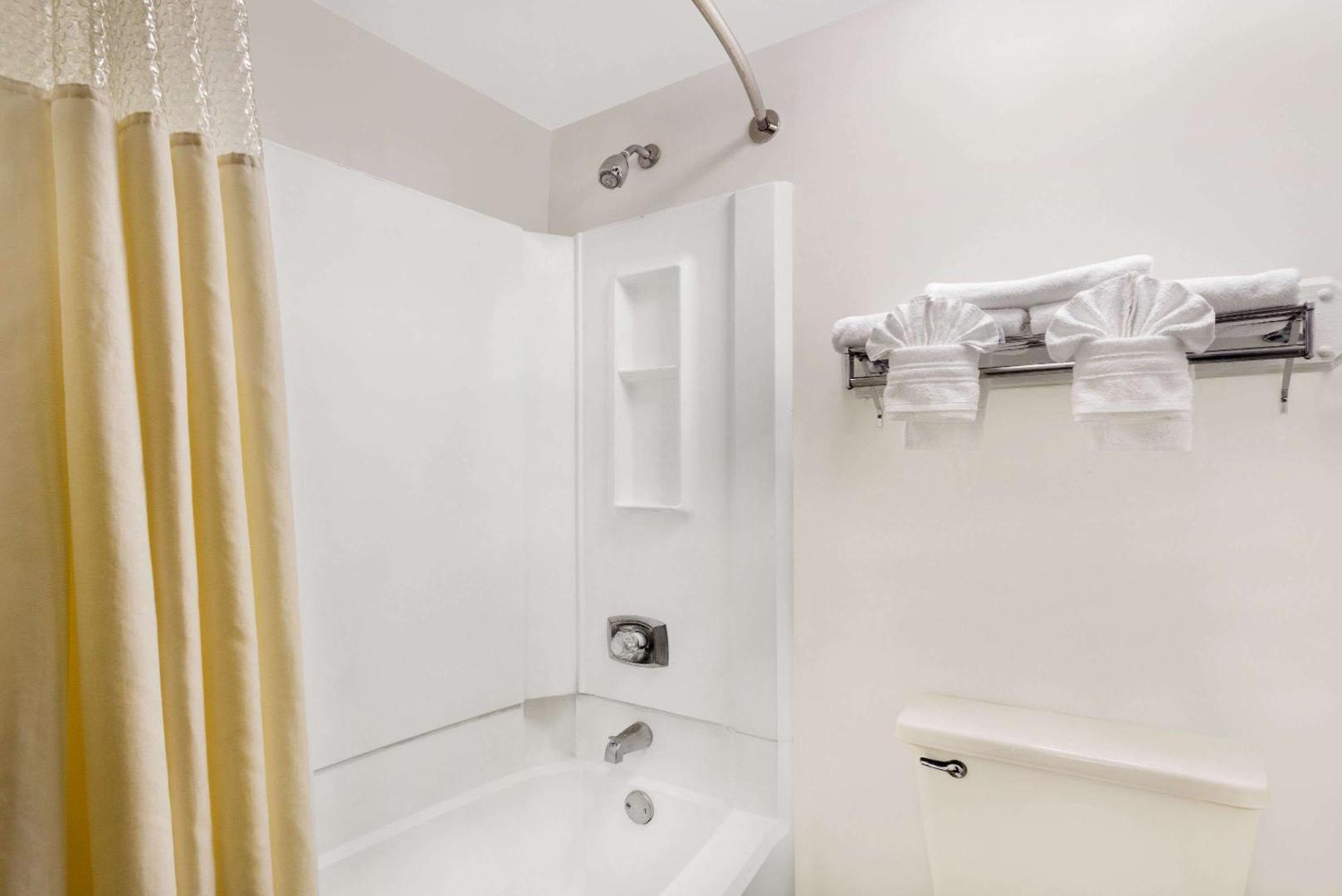 Days Inn by Wyndham Indianapolis Northeast