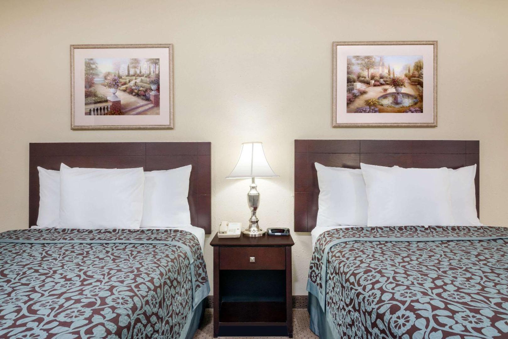 Days Inn by Wyndham Indianapolis Northeast