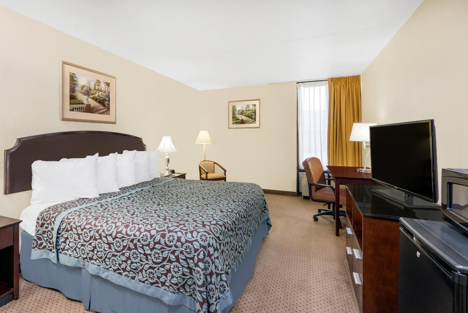 Days Inn by Wyndham Indianapolis Northeast