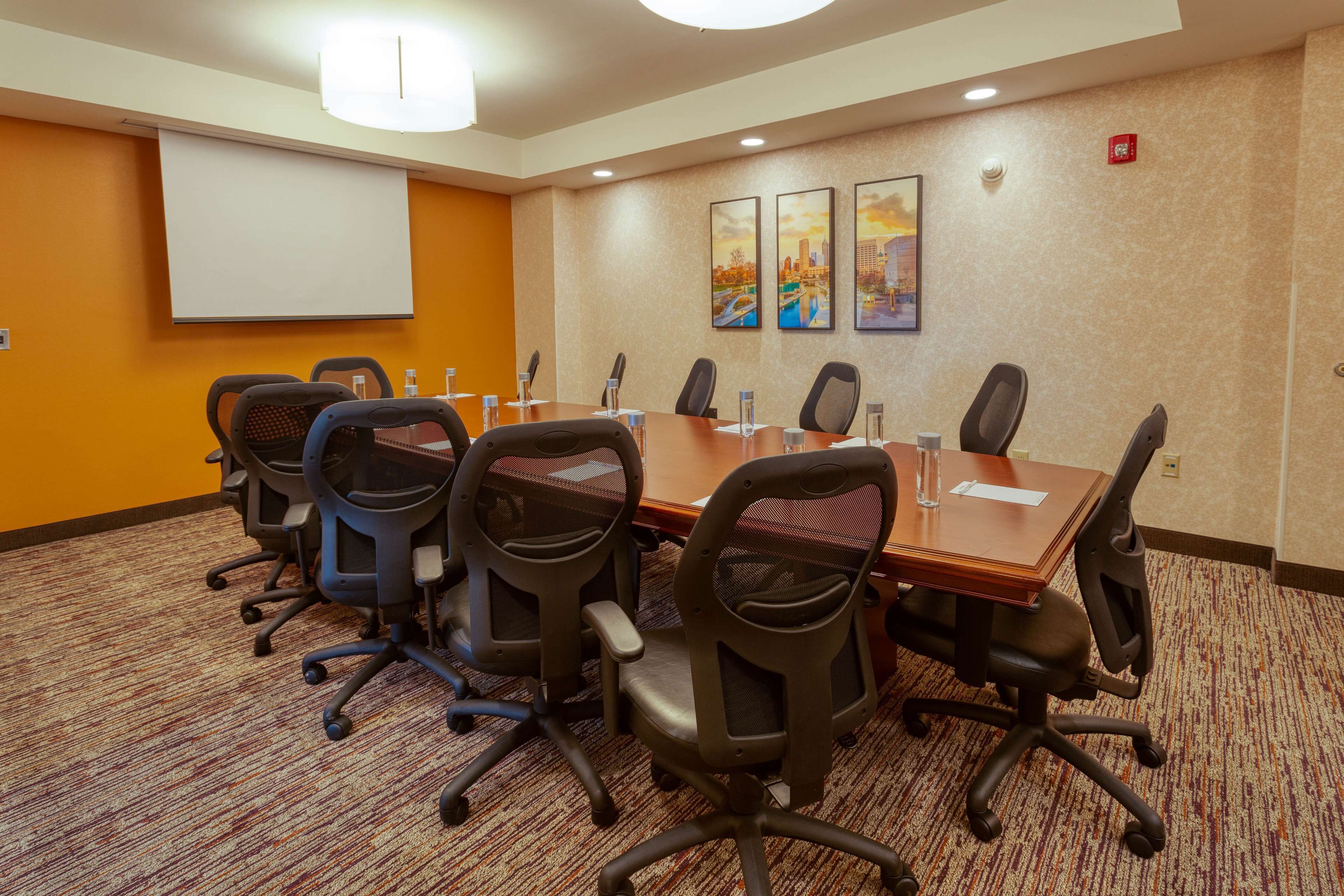 Drury Inn & Suites Indianapolis Northeast