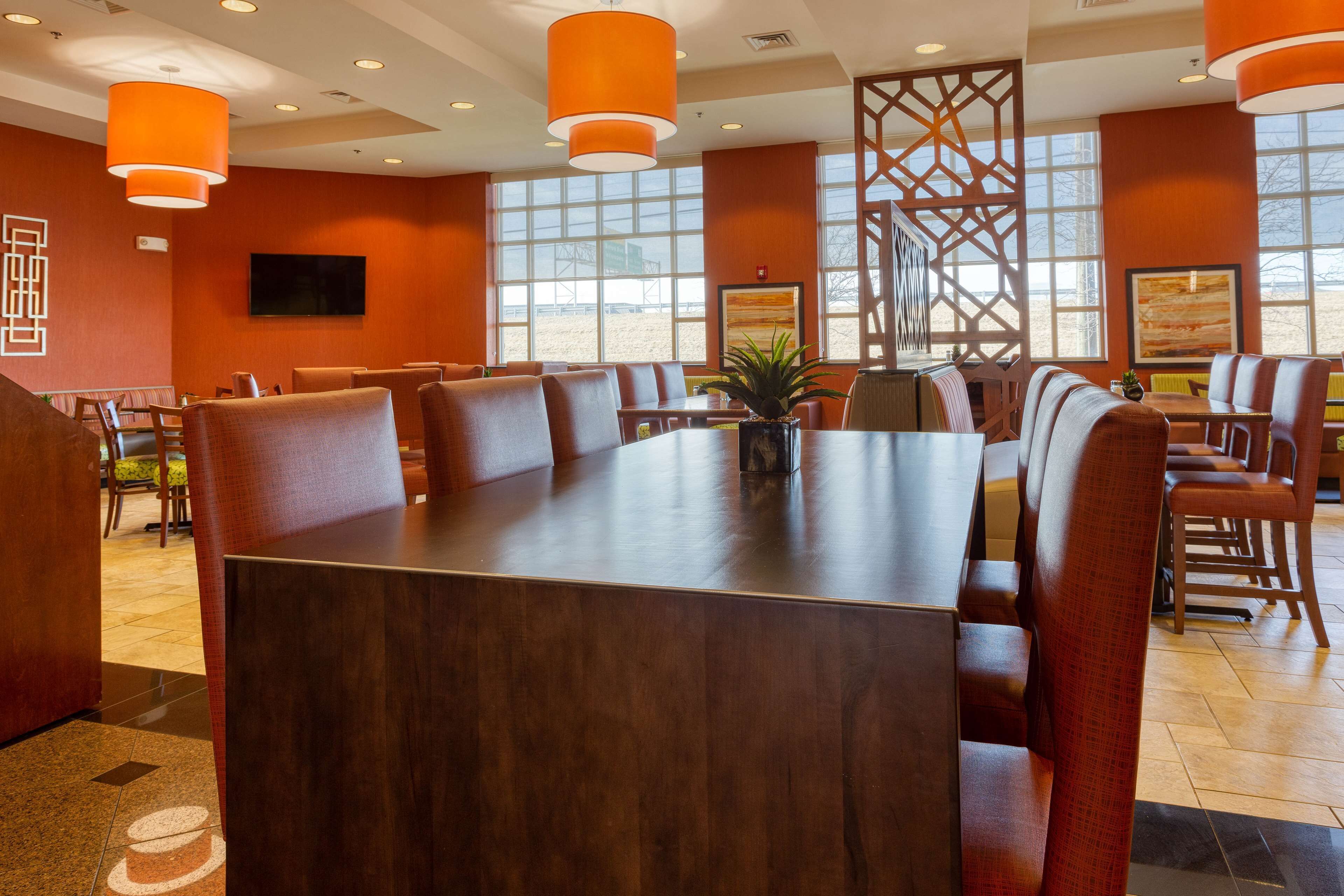Drury Inn & Suites Indianapolis Northeast