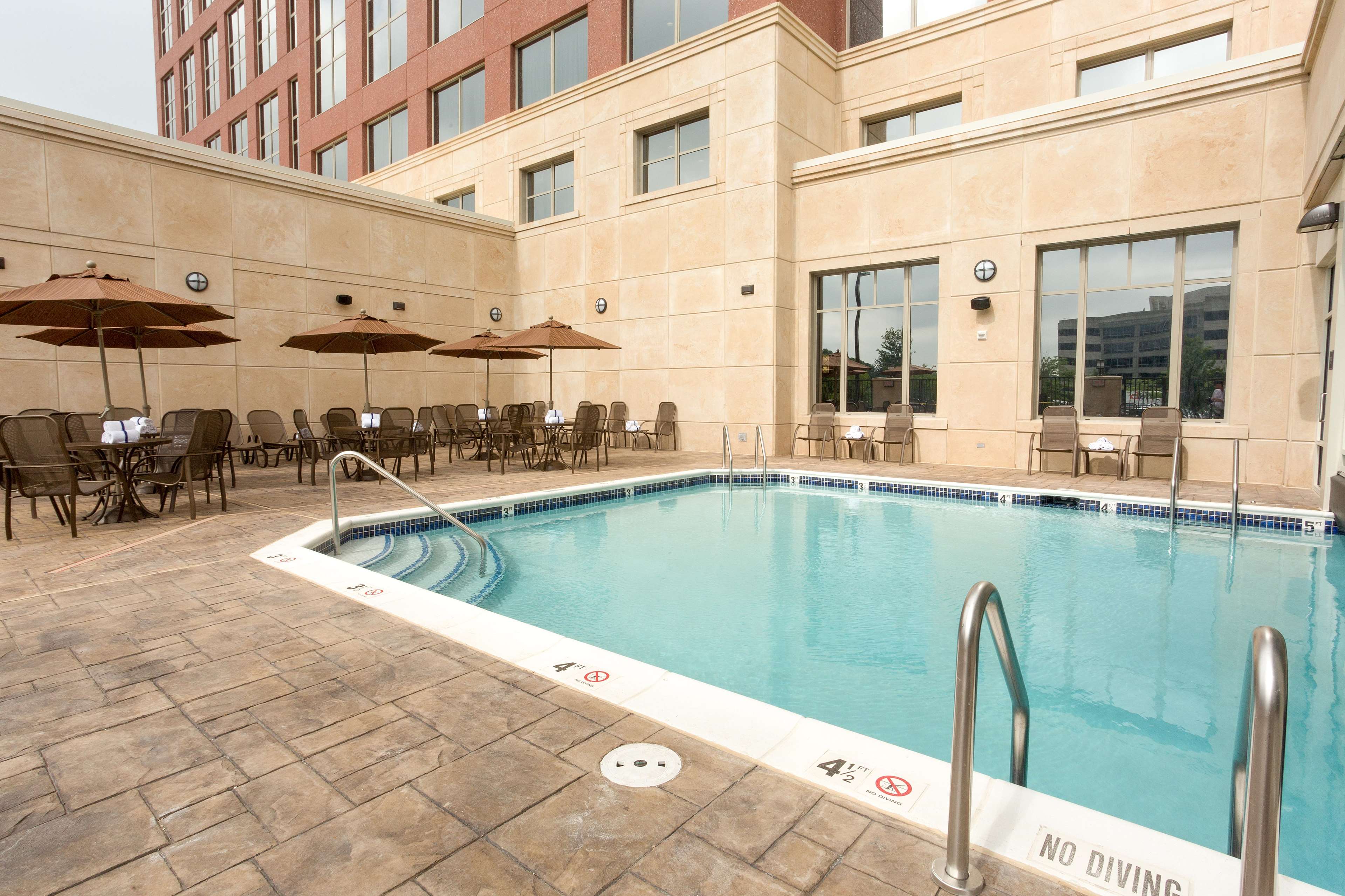 Drury Plaza Hotel Indianapolis Carmel