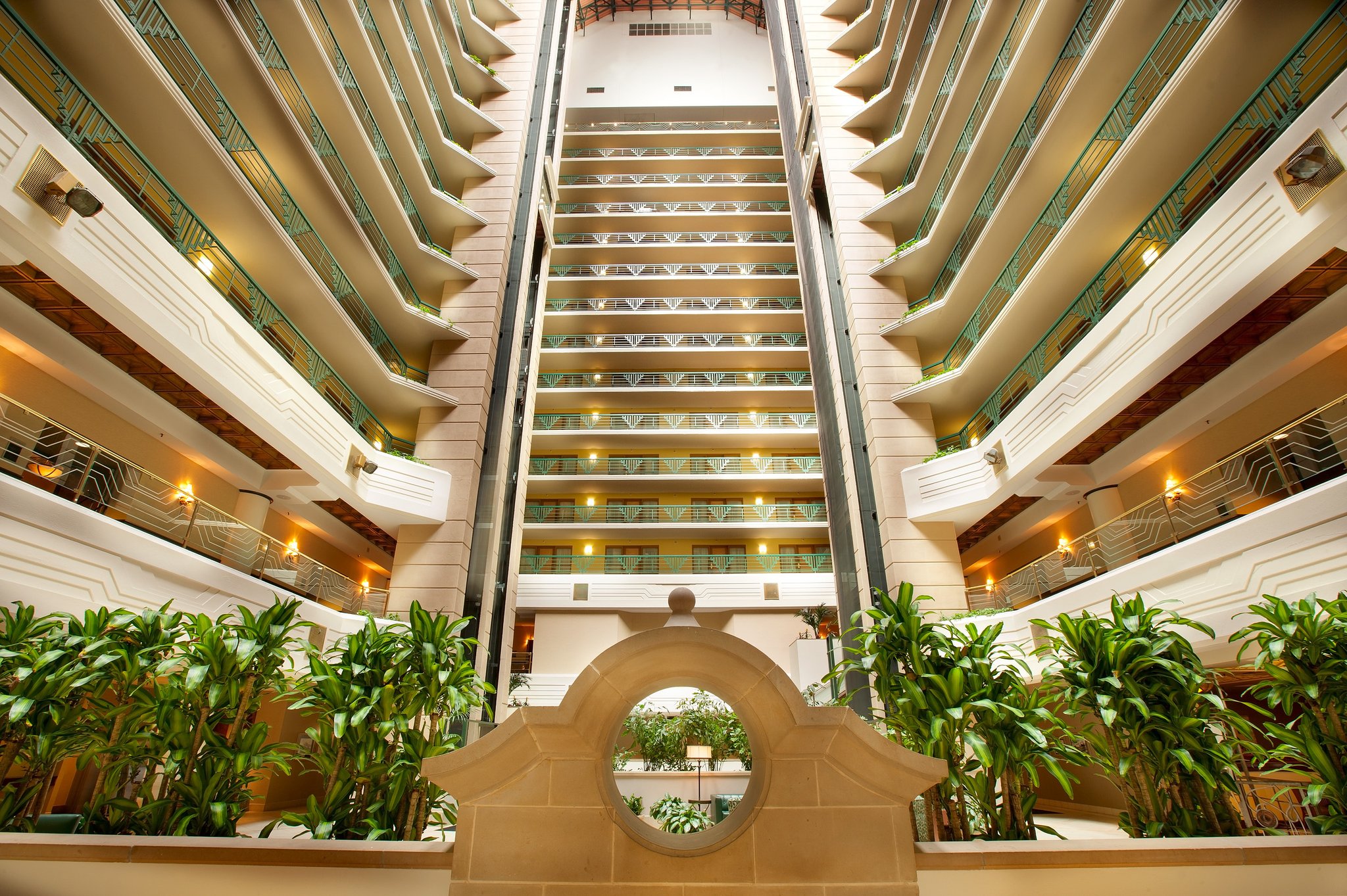 Embassy Suites by Hilton Indianapolis Downtown