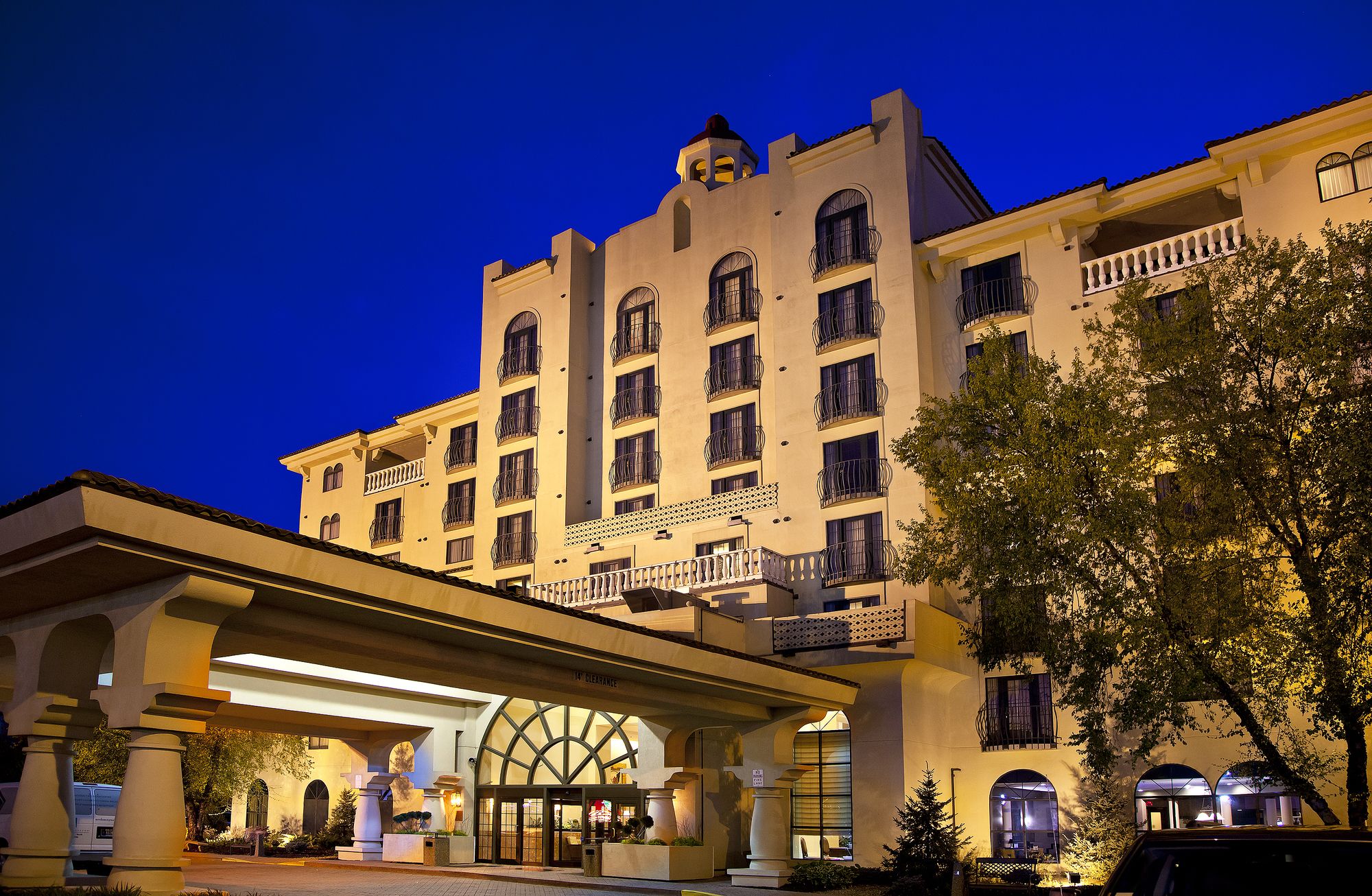 Embassy Suites by Hilton Indianapolis North