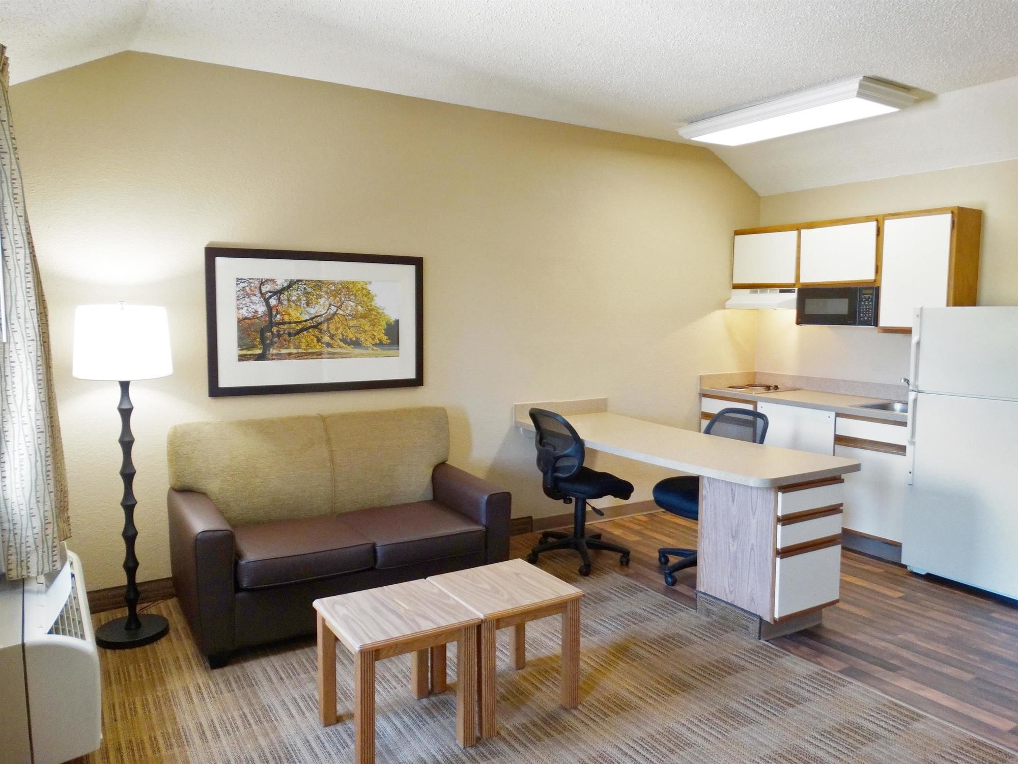 Extended Stay America Indianapolis West 86th St.