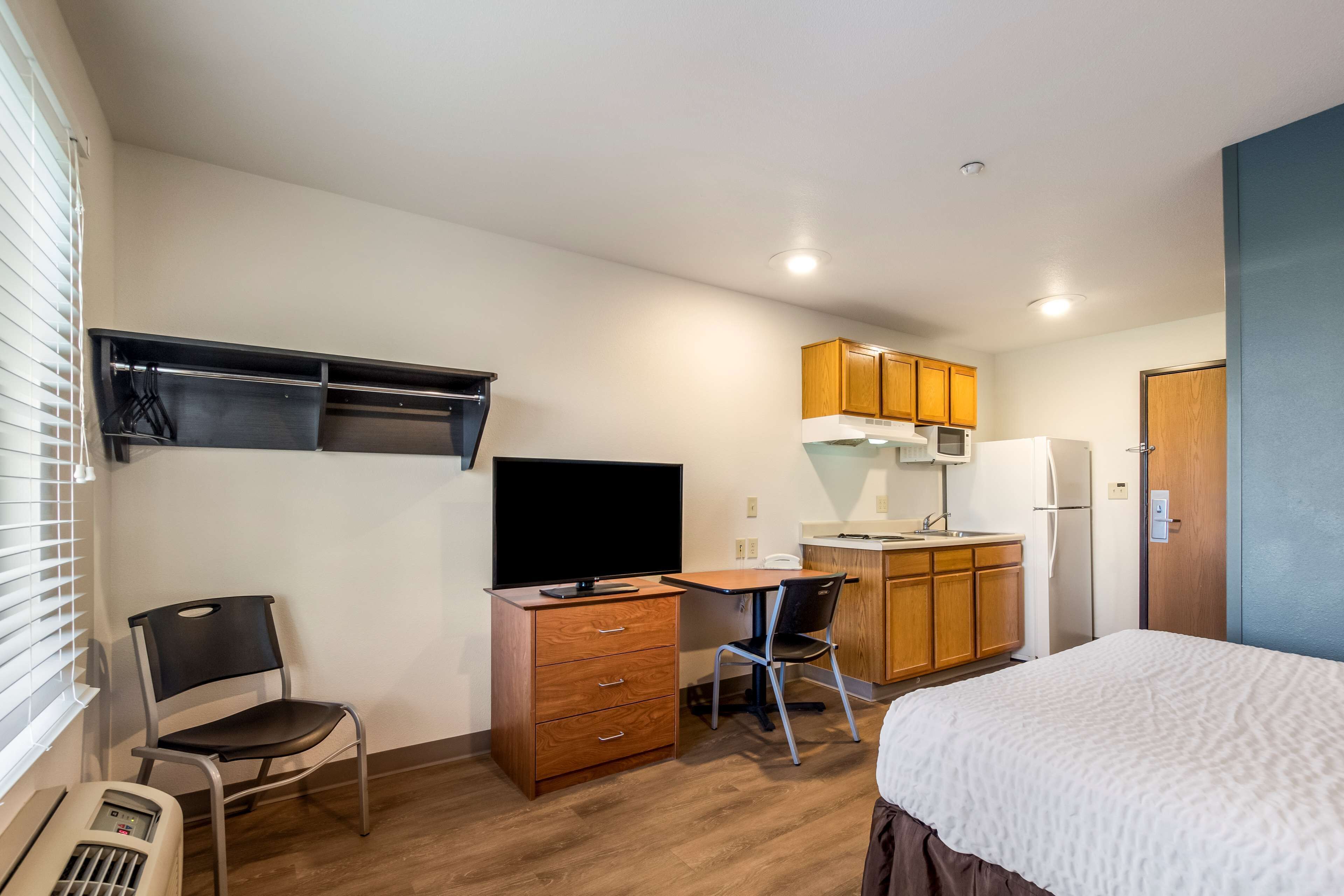 Extended Stay America Select Suites Indianapolis Lawrence