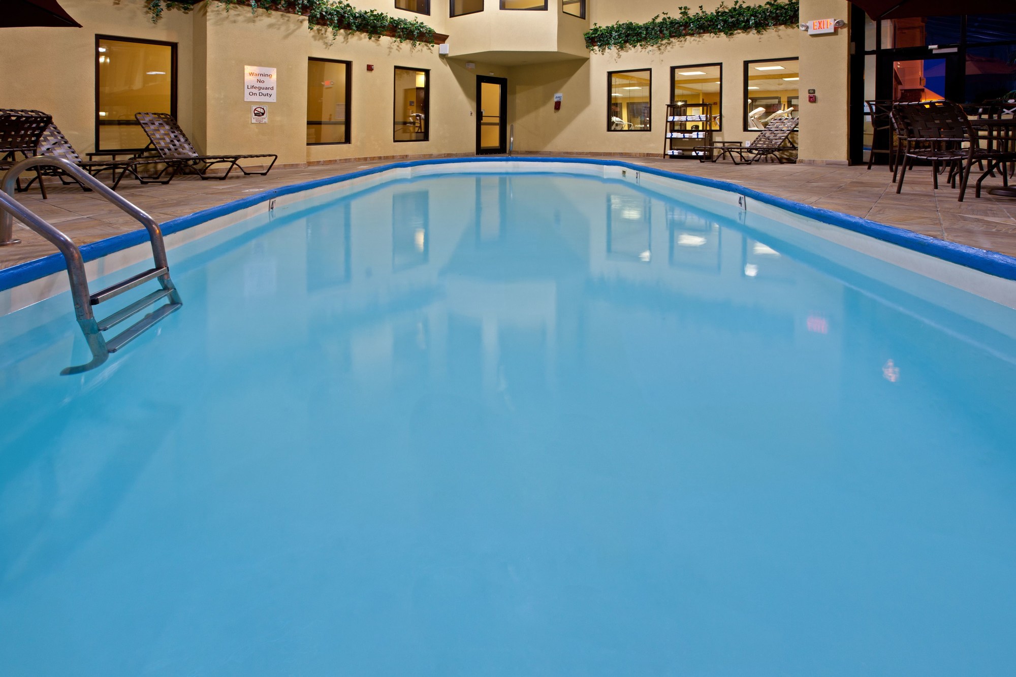 Holiday Inn Express Indianapolis - East
