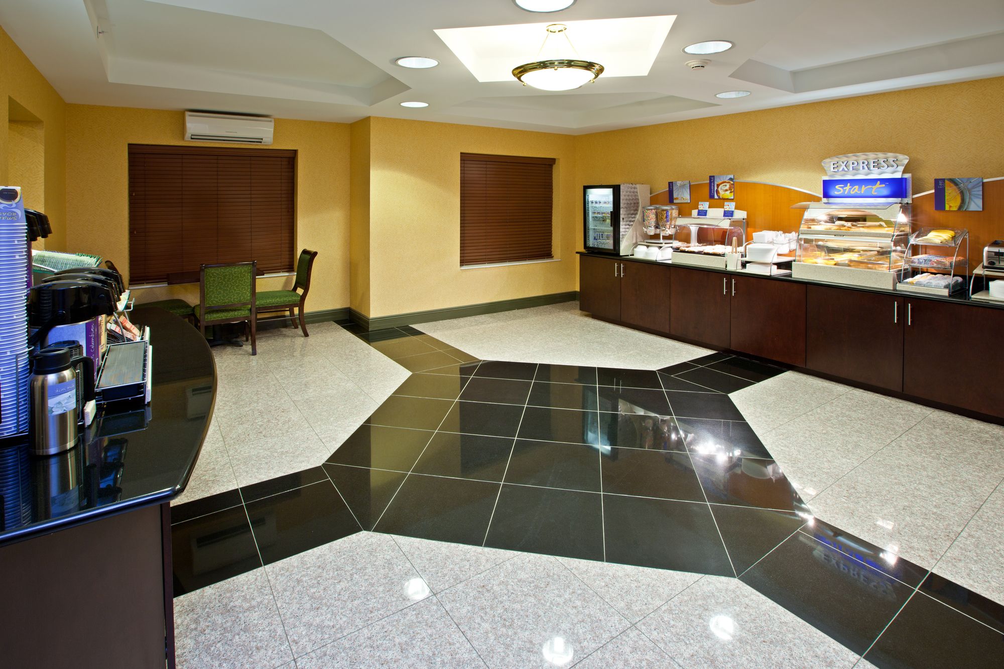 Holiday Inn Express Indianapolis - East