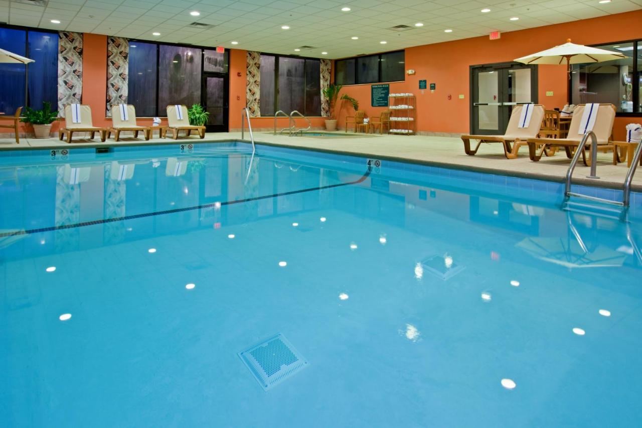 Holiday Inn Express Indianapolis South