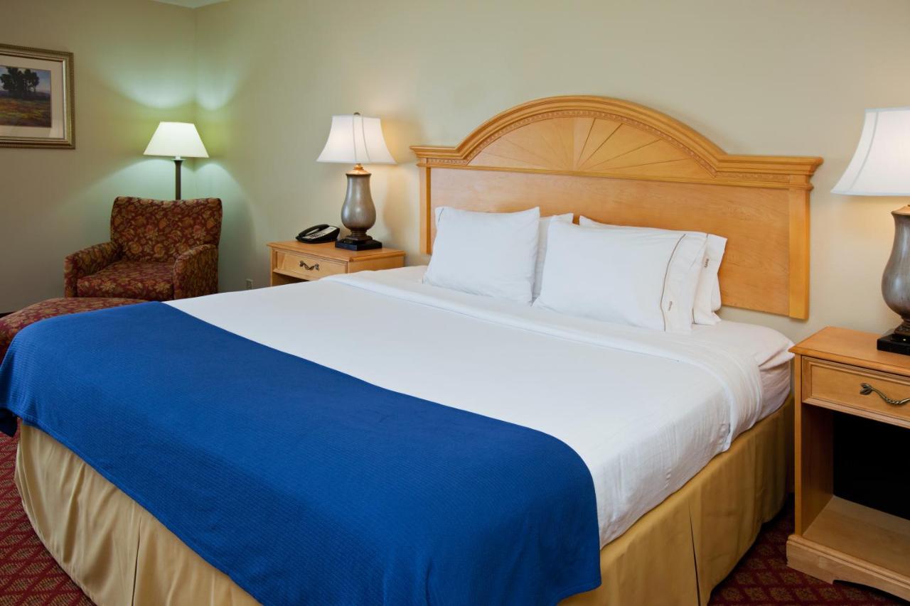 Holiday Inn Express Indianapolis South